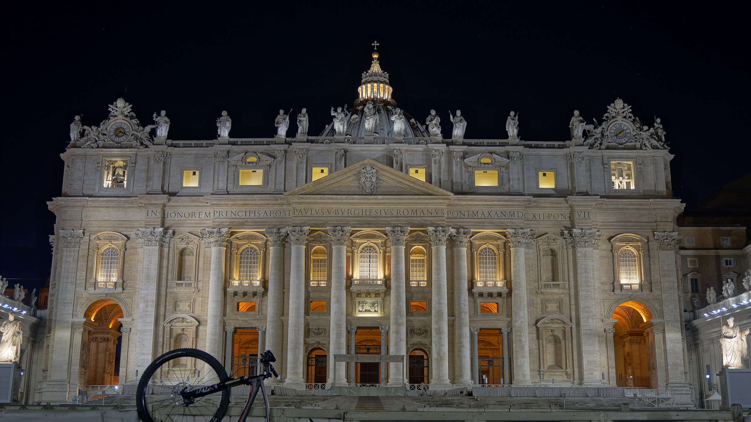 San Pietro di notte 3