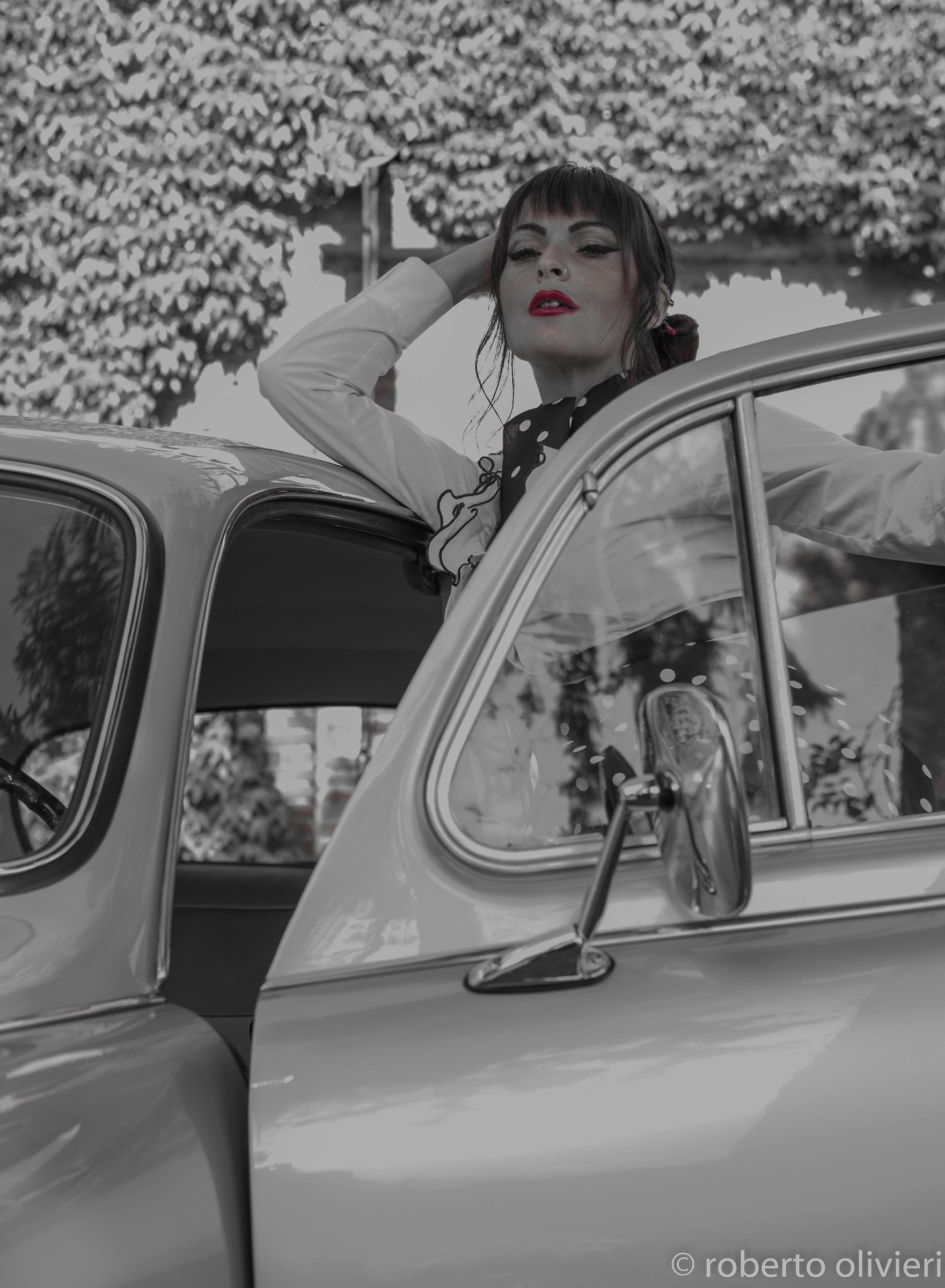 Elisa Joy & Lancia Appia vintage shoot