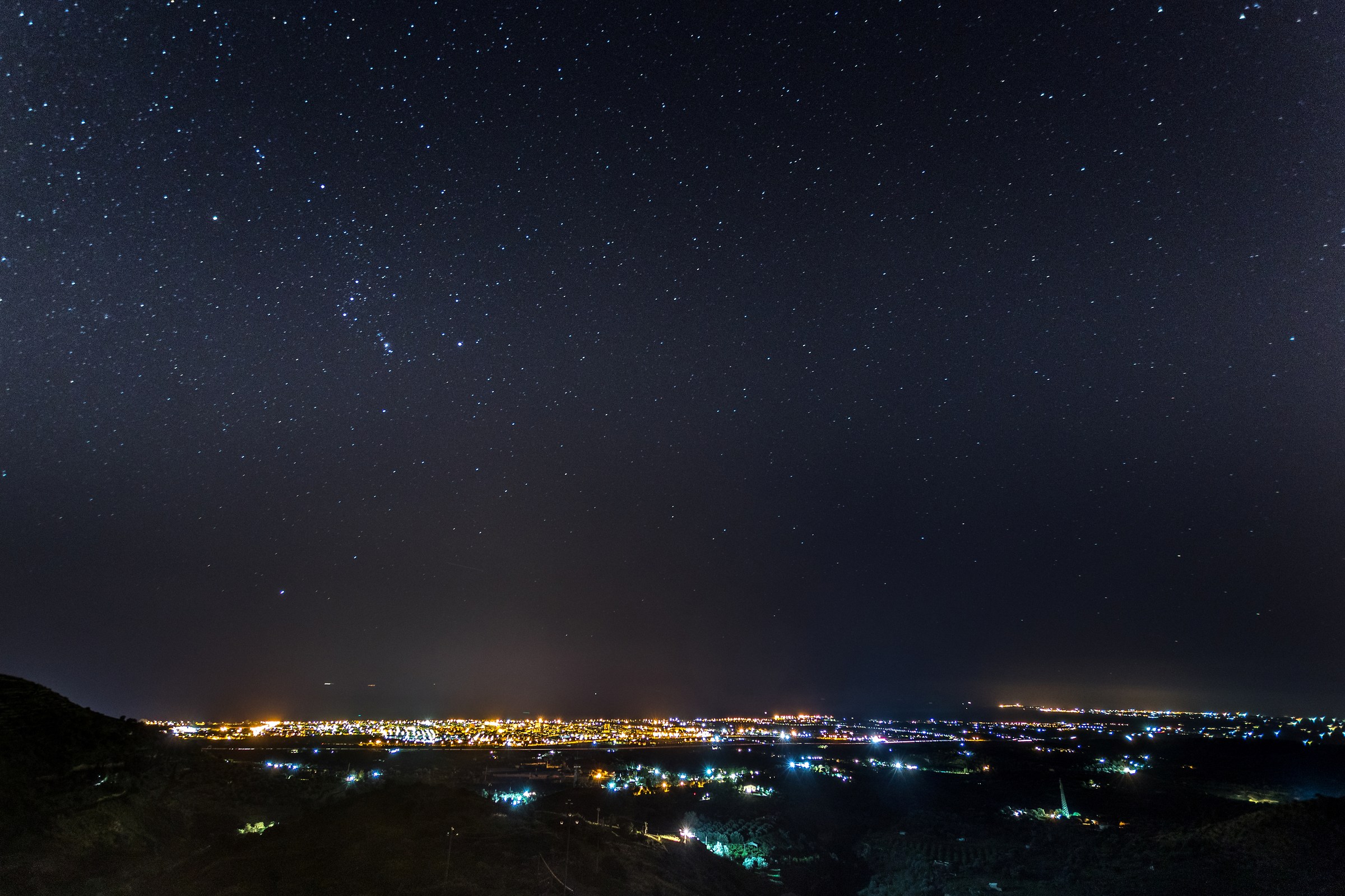 Avola, across the universe.