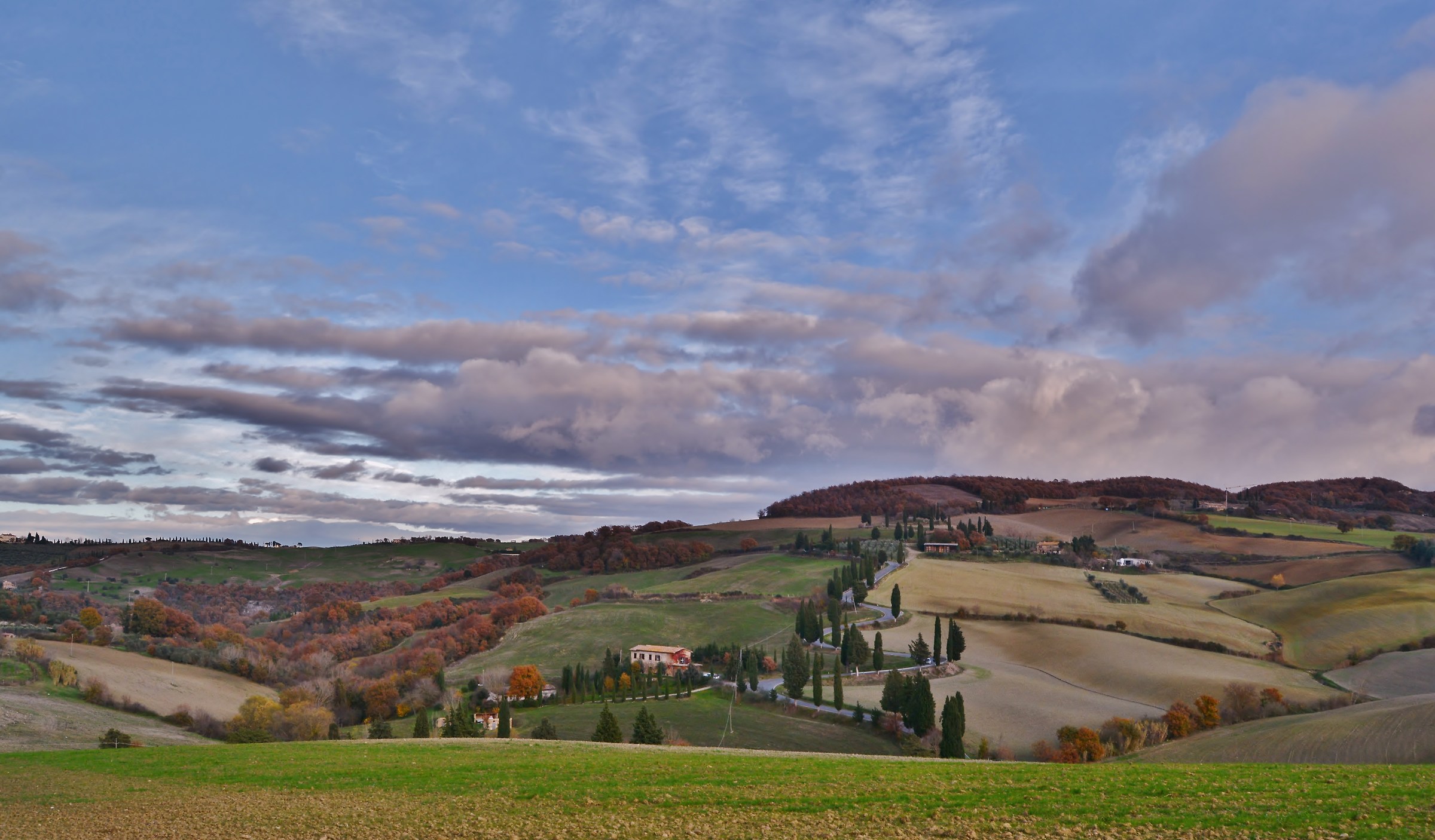L'autunno colora la Val d'Orcia