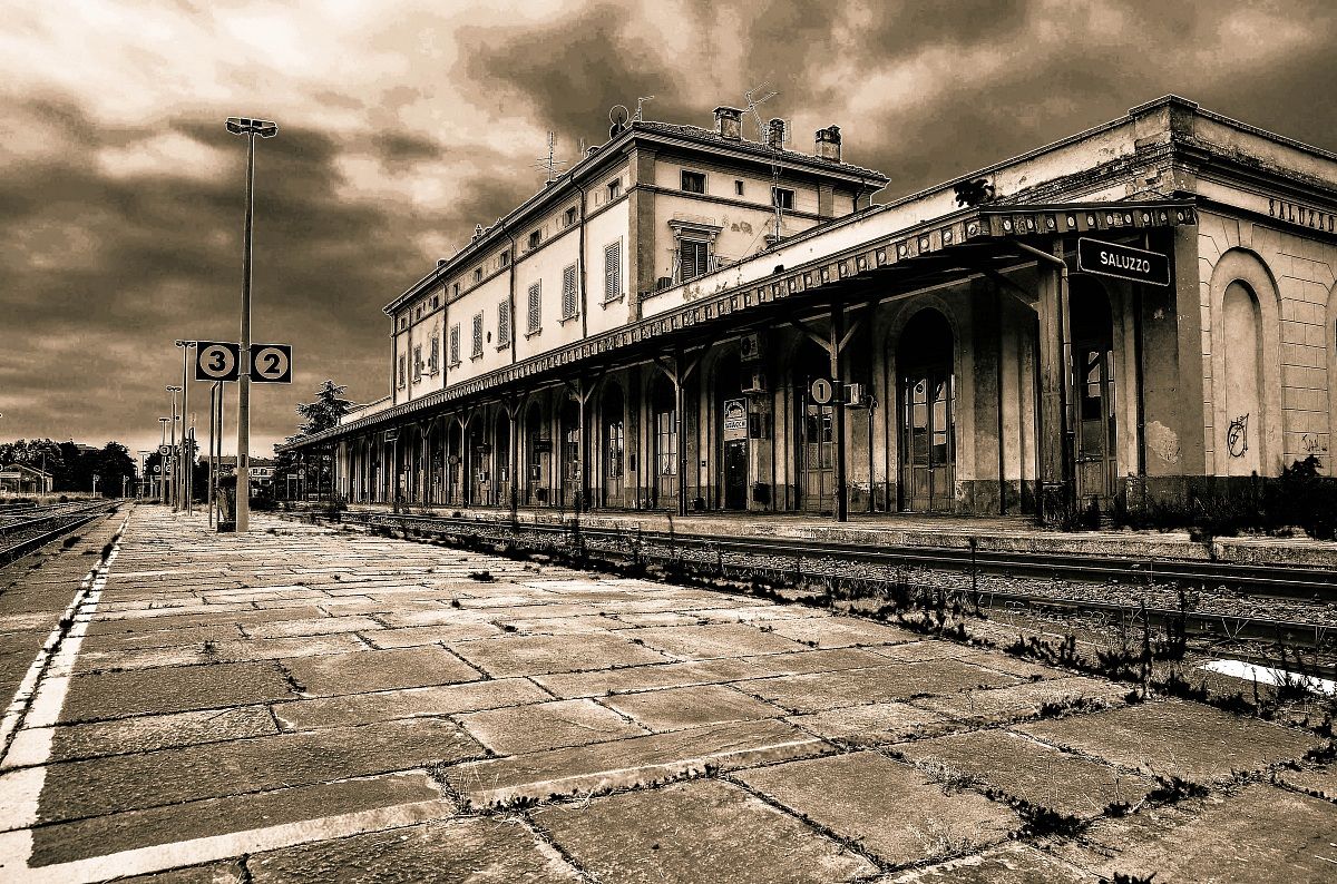 Stazione dei treni a Saluzzo