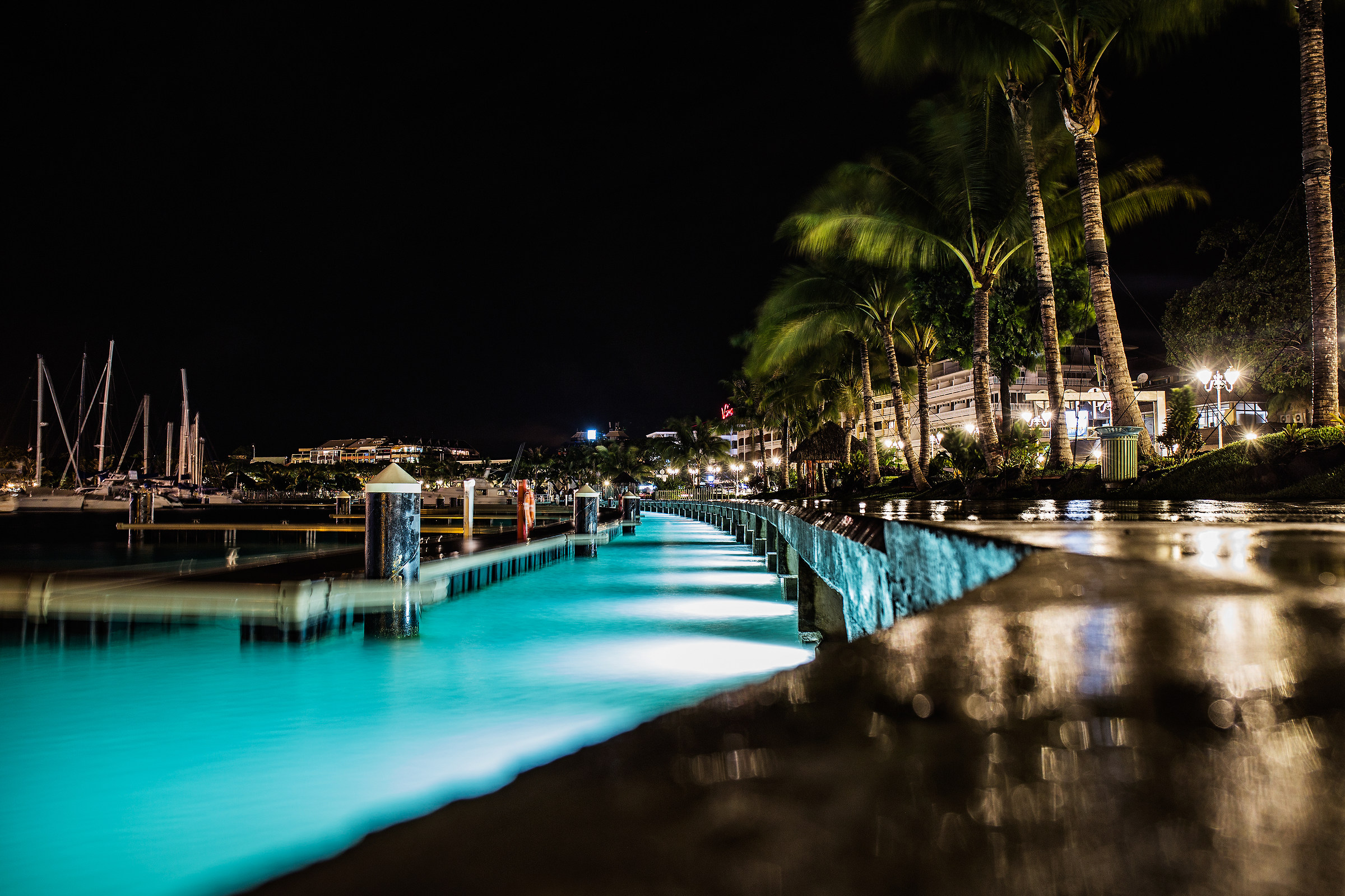 Tahiti Cyan Docks
