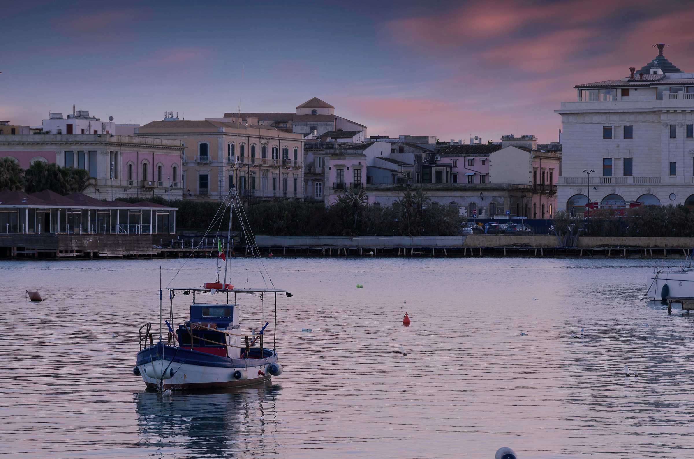 Syracuse - small port
