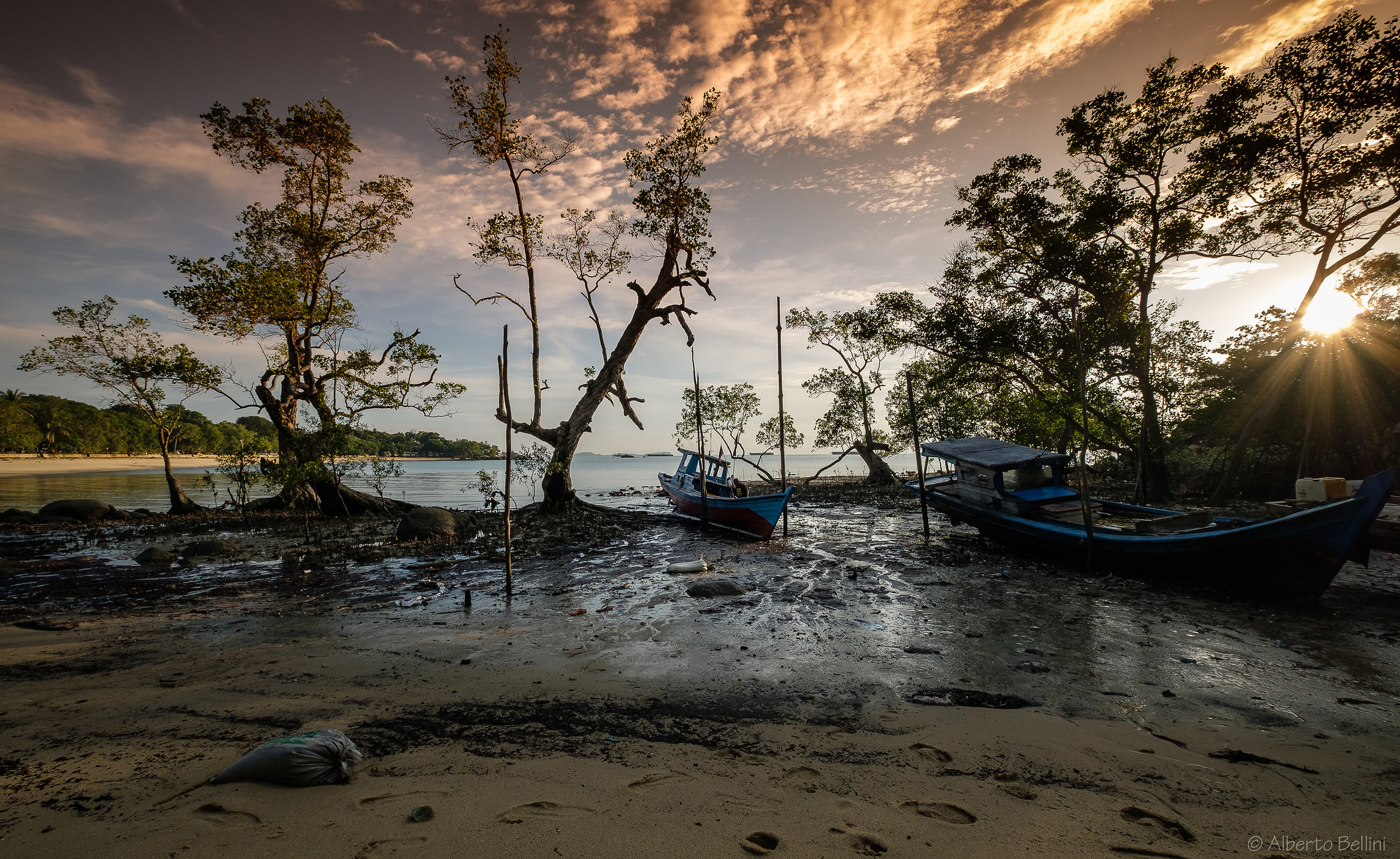 Pantai Pelawan Beach (Tanjun Balai Karimun - Indonesia)