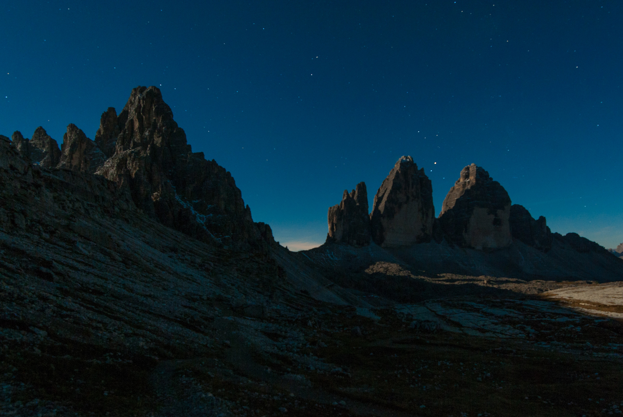 Notte di luna piena alle tre cime di Lavardo