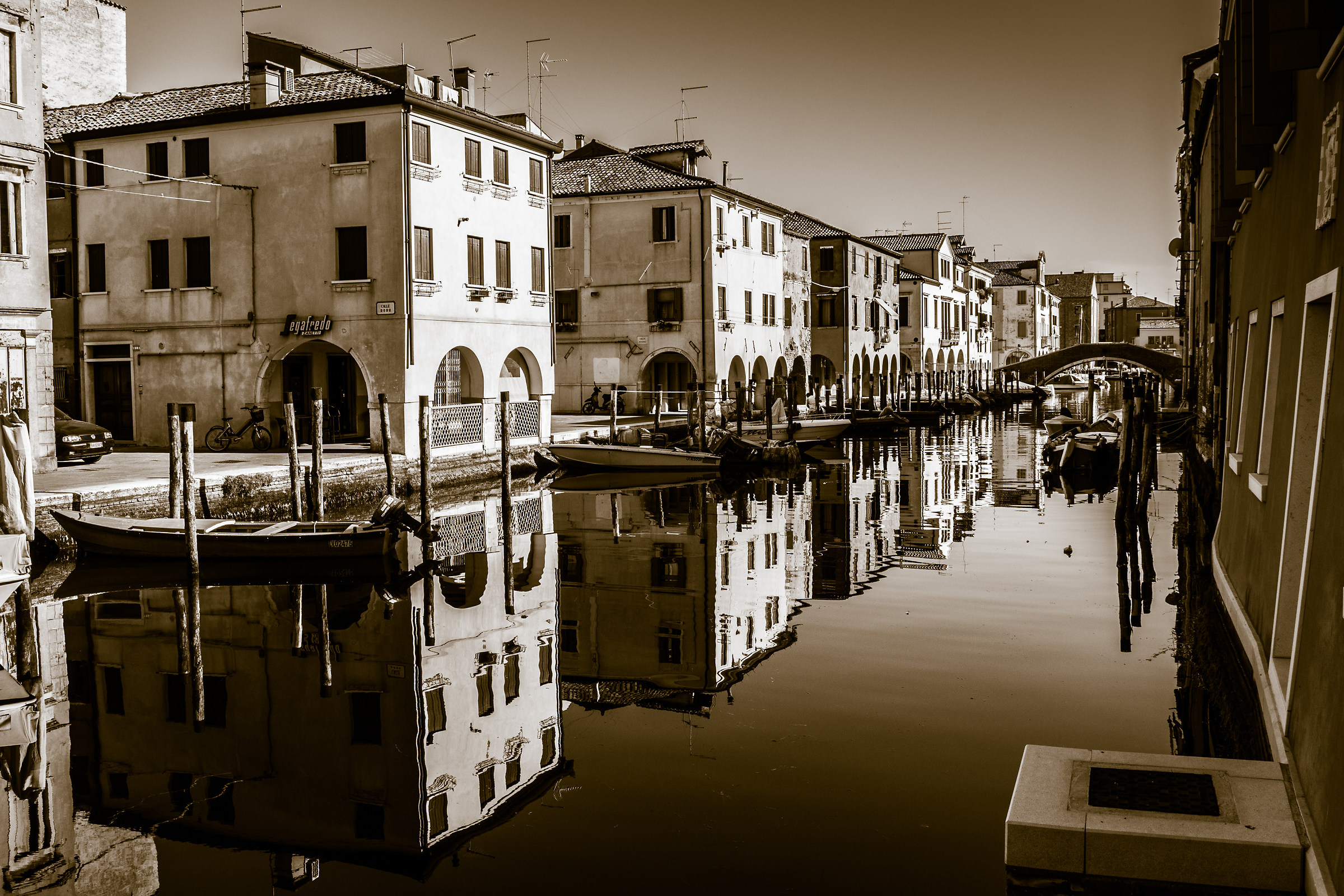 Canale Vena... qui i palazzi di Chioggia si specchiano