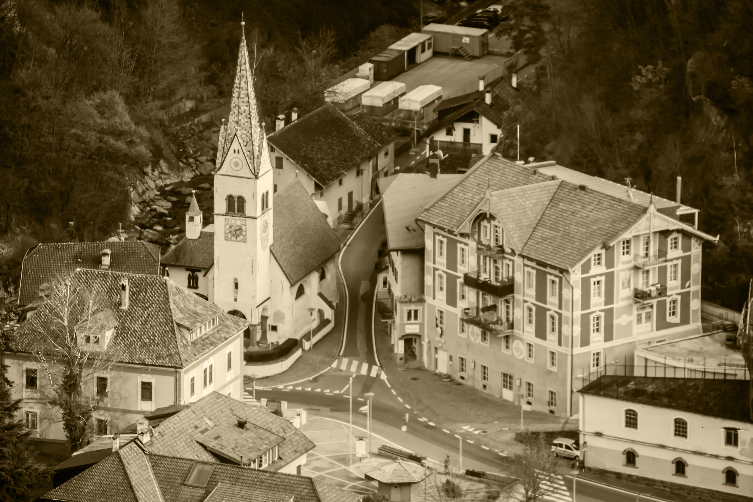 Piazza Ponte Gardena