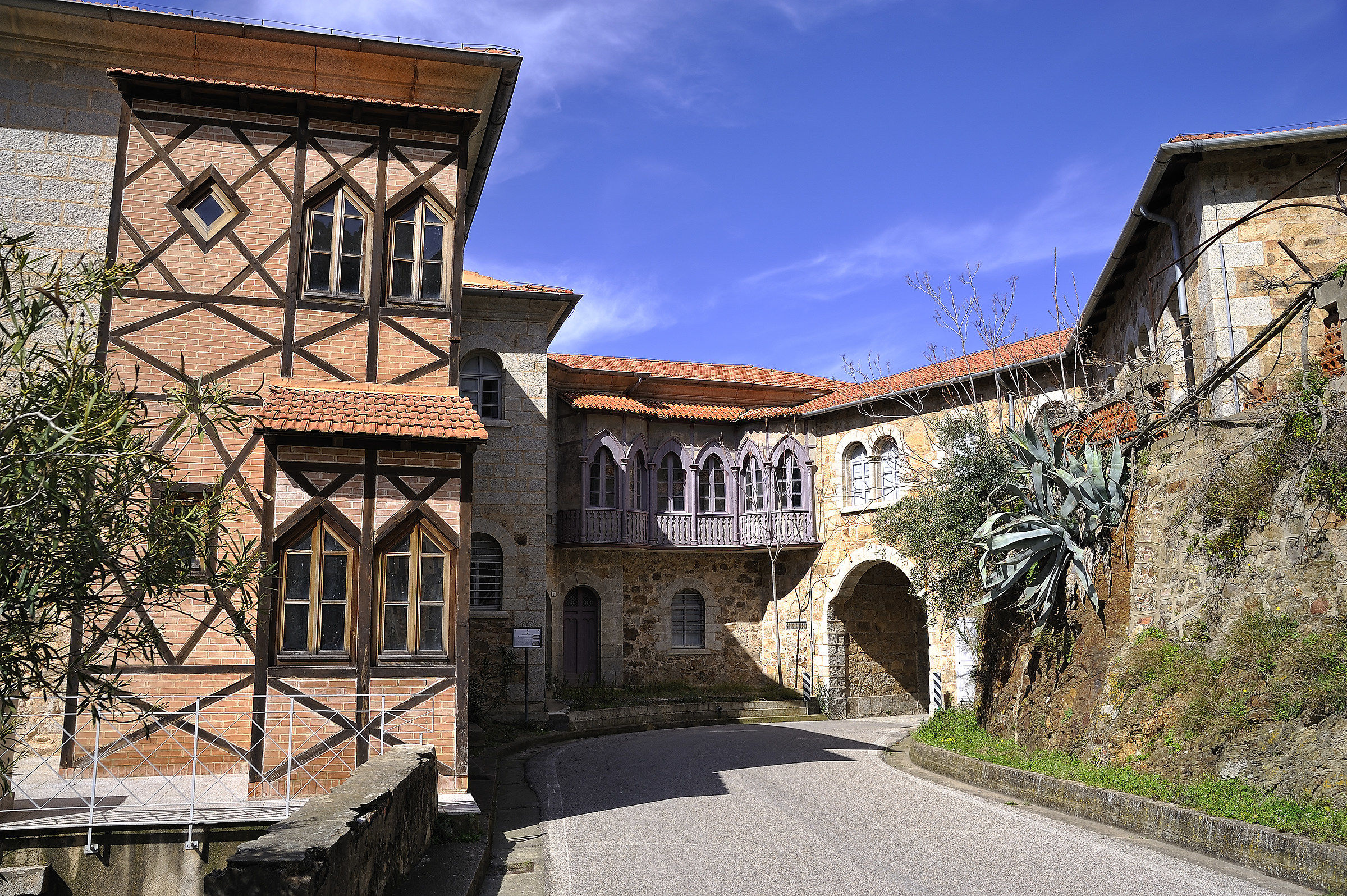 Ingurtosu, palazzo della direzione della miniera