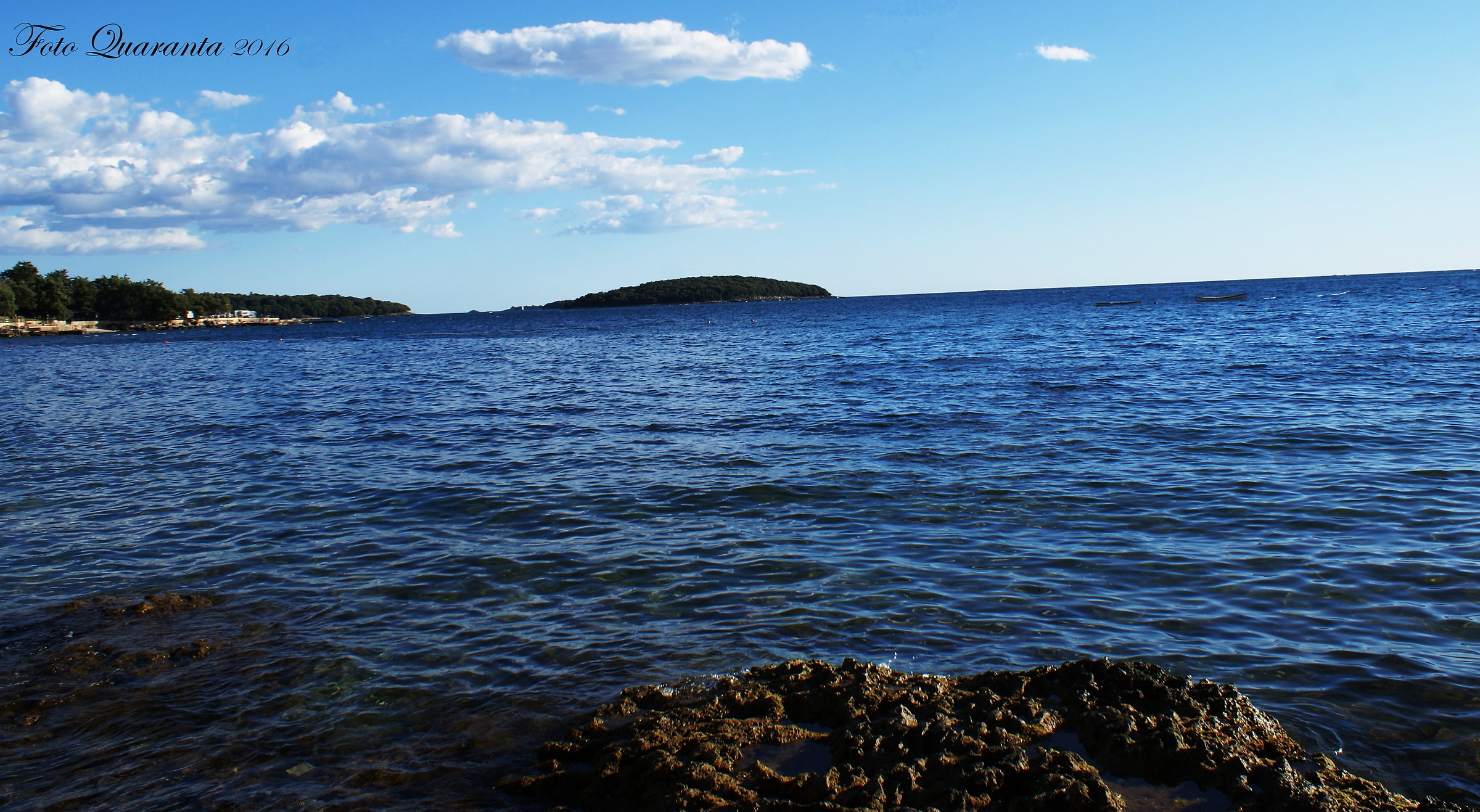 The sea and the islet
