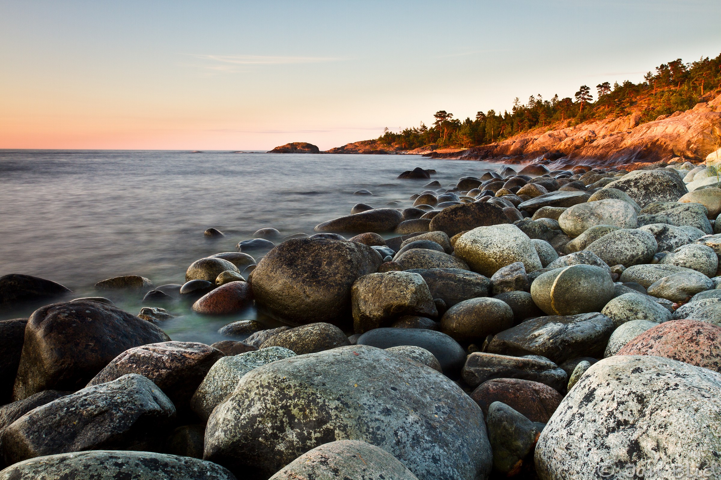 Alba nell'arcipelago