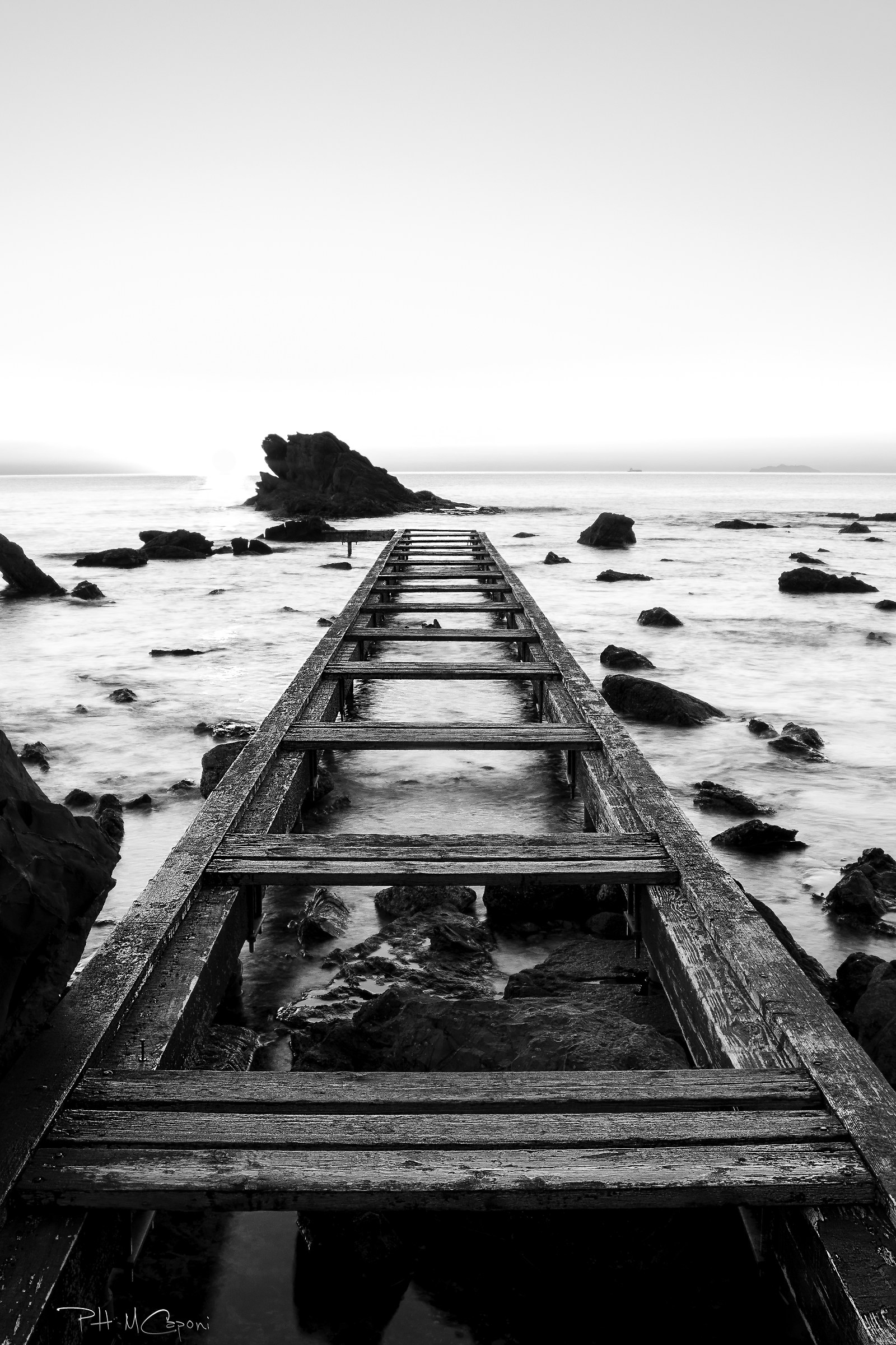 Jetty in Antignano (them)