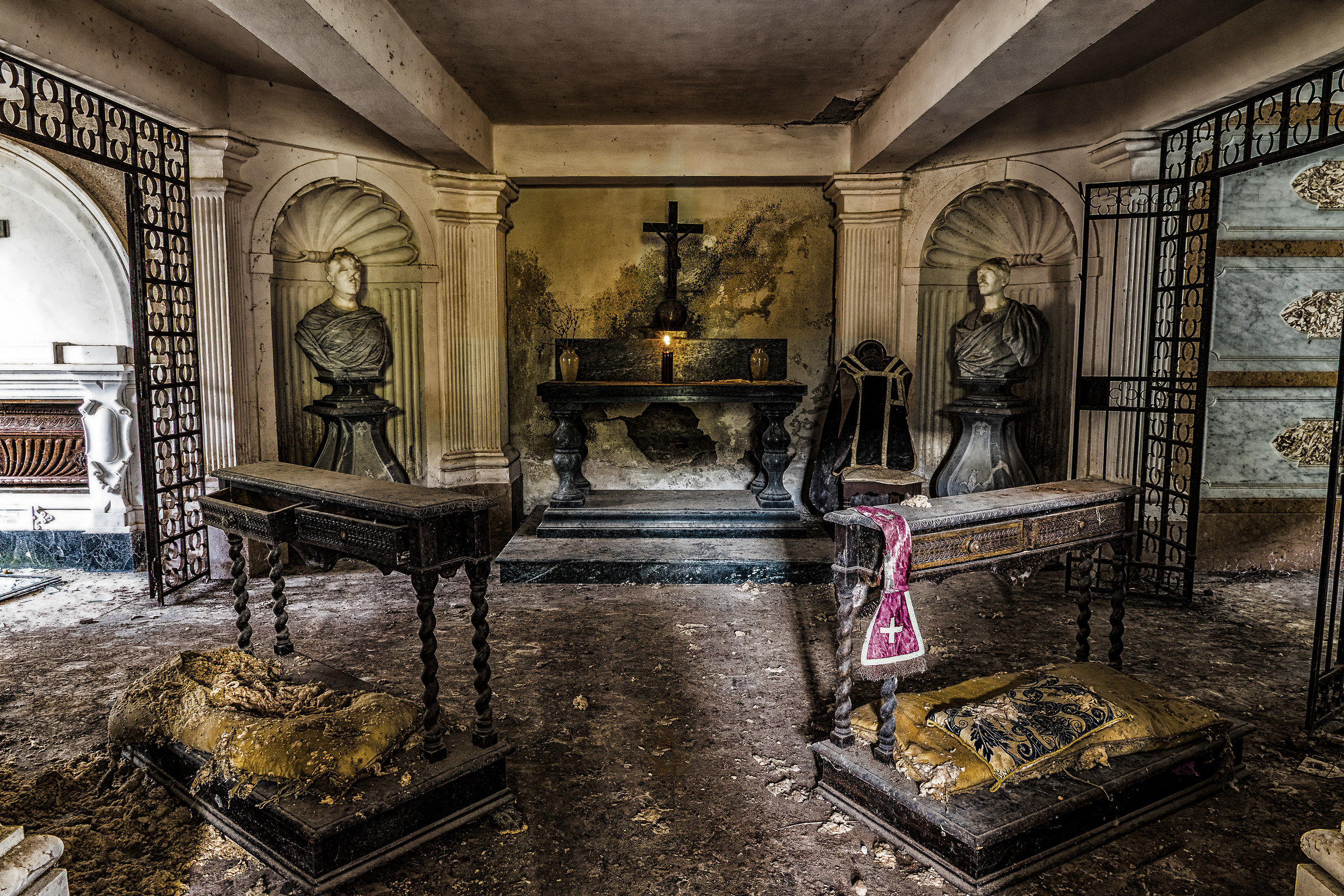 Mausoleum of Rovi - The Crypt