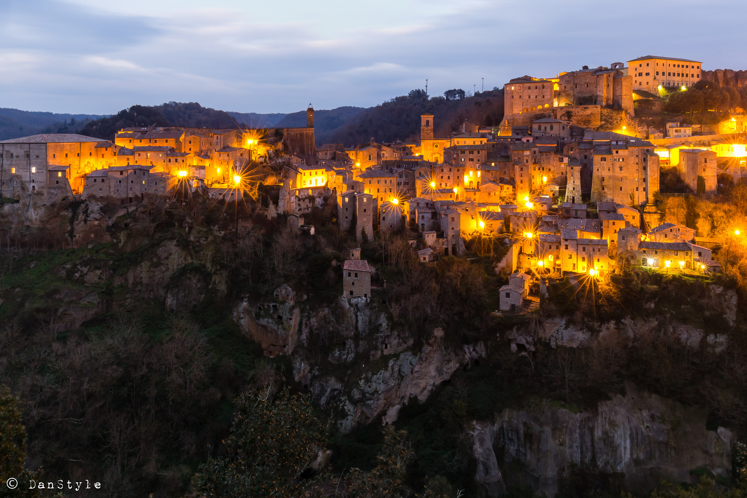 Sorano at nightfall
