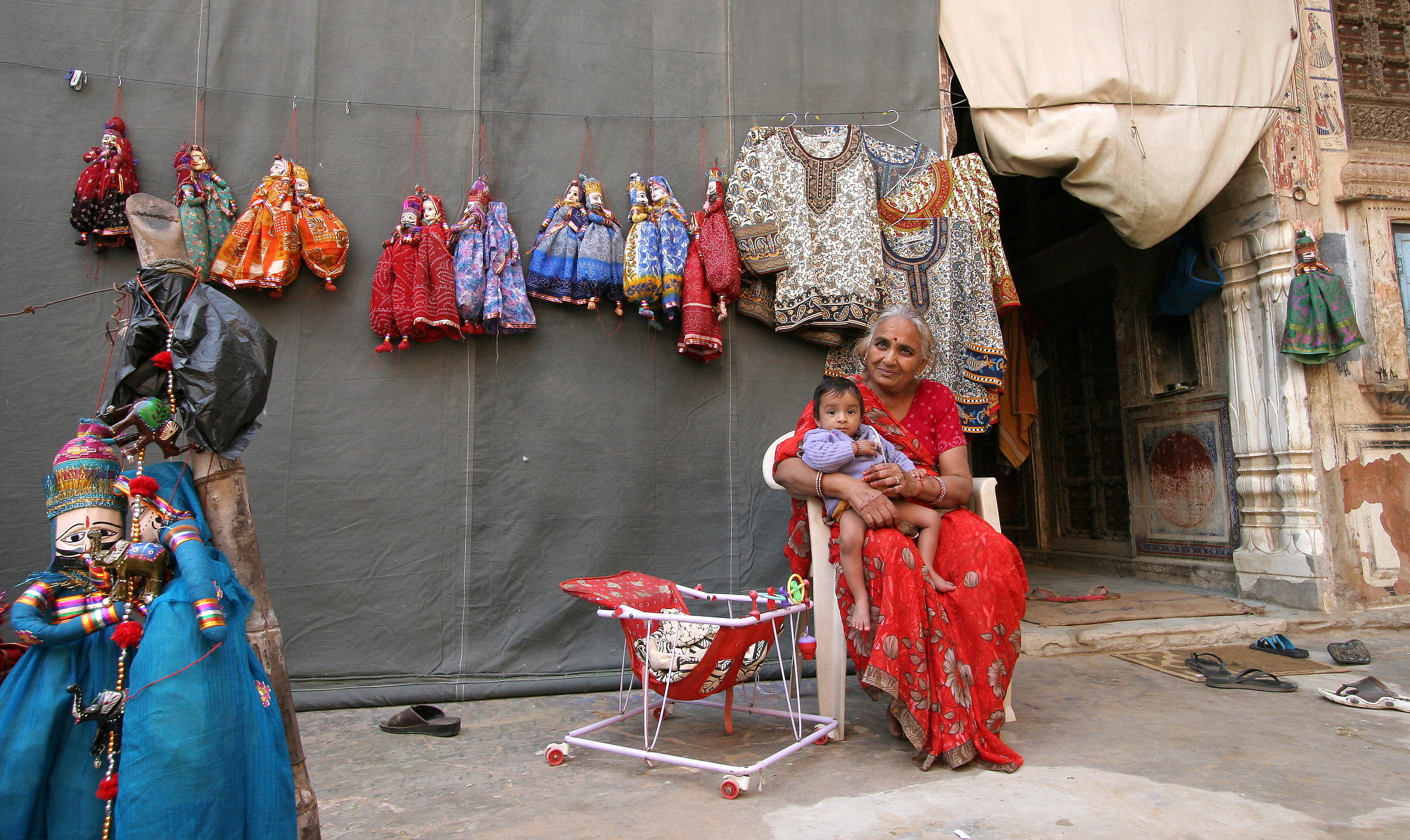 6429-001 Sorry, this doll is mine!