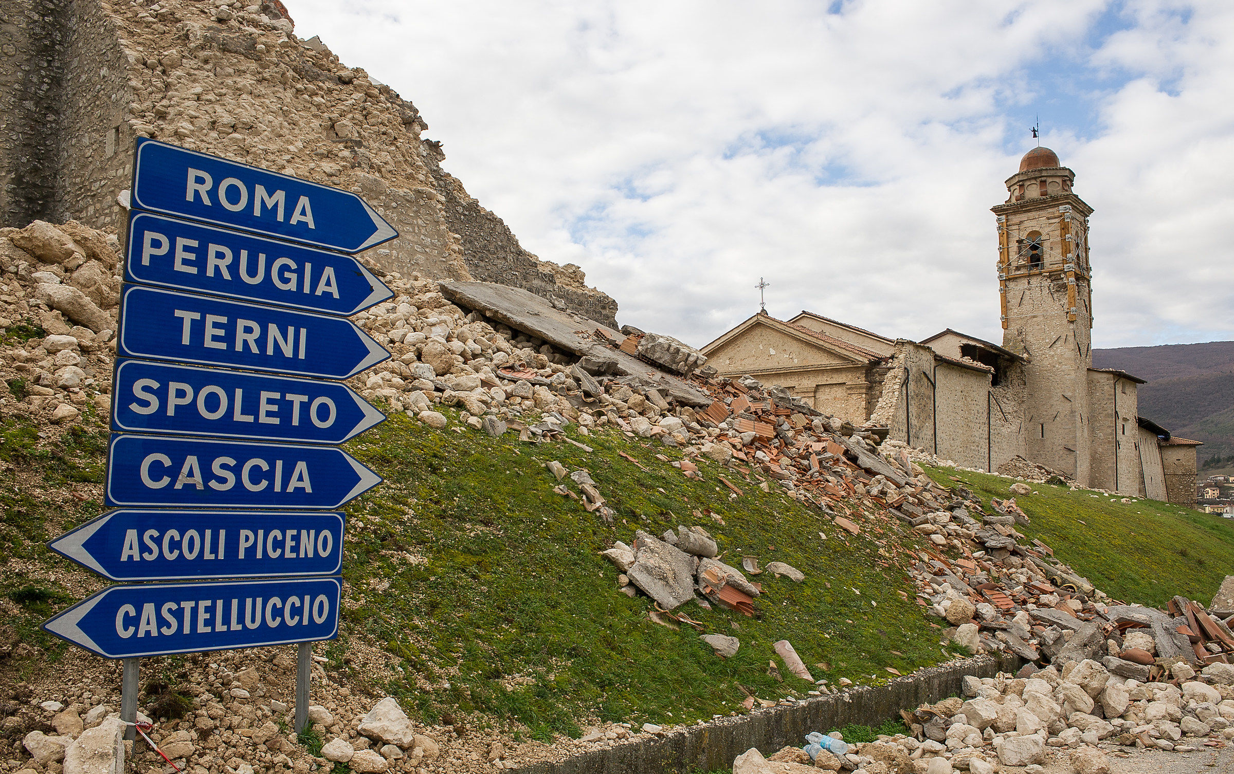 The walls of Norcia after the earthquake