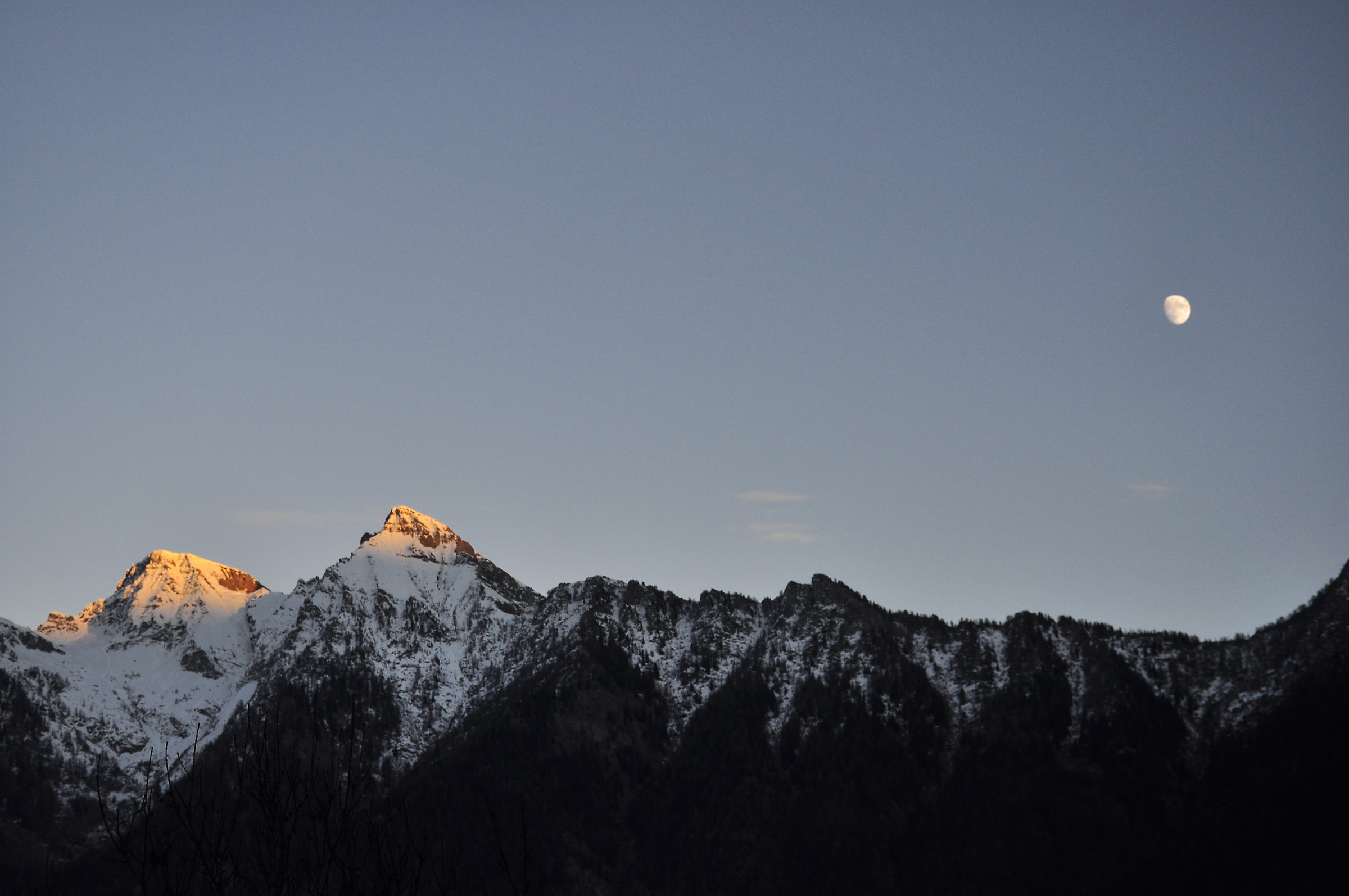 e la luna spunto'.......