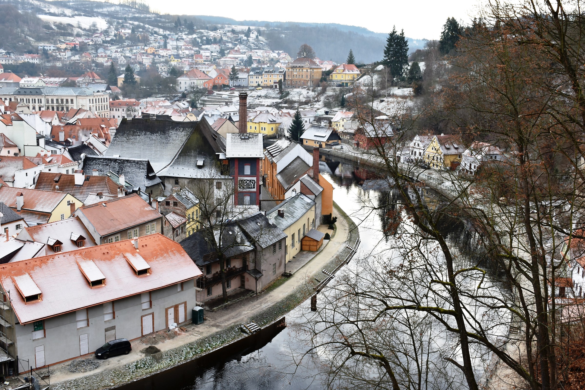 dusting of snow ceskje krumlov