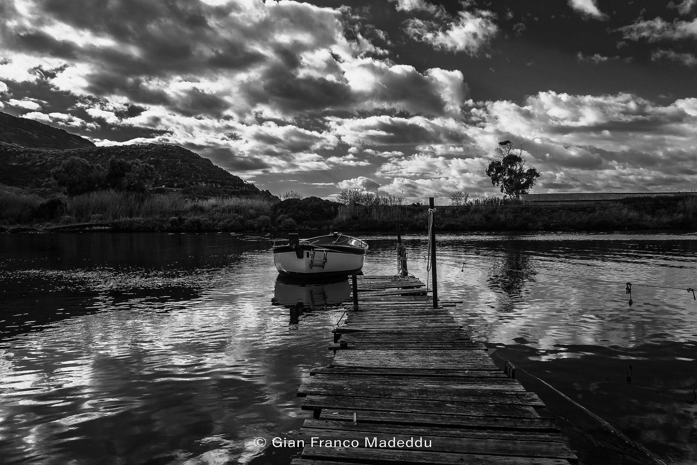 Pontile sul fiume Temo.