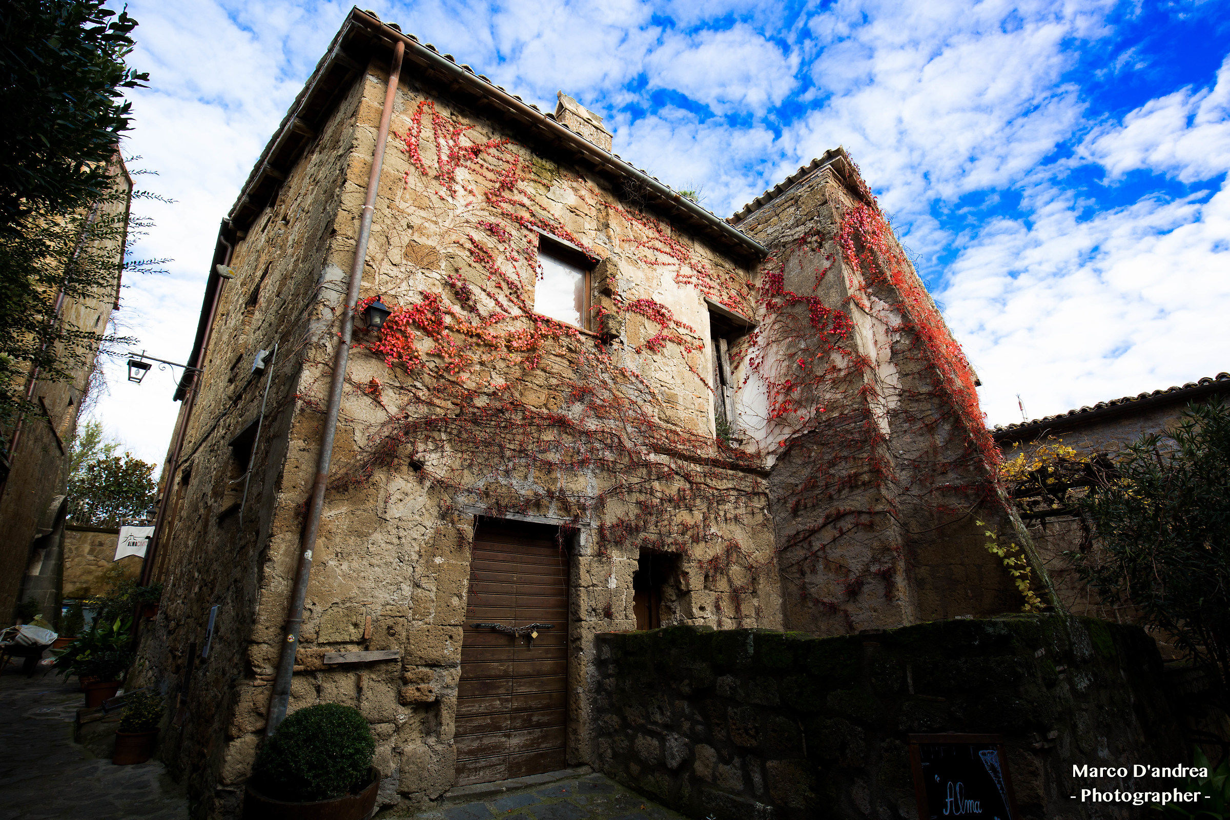 casale civita di bagnoreggio