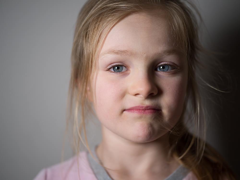 Alessia... easy home portrait