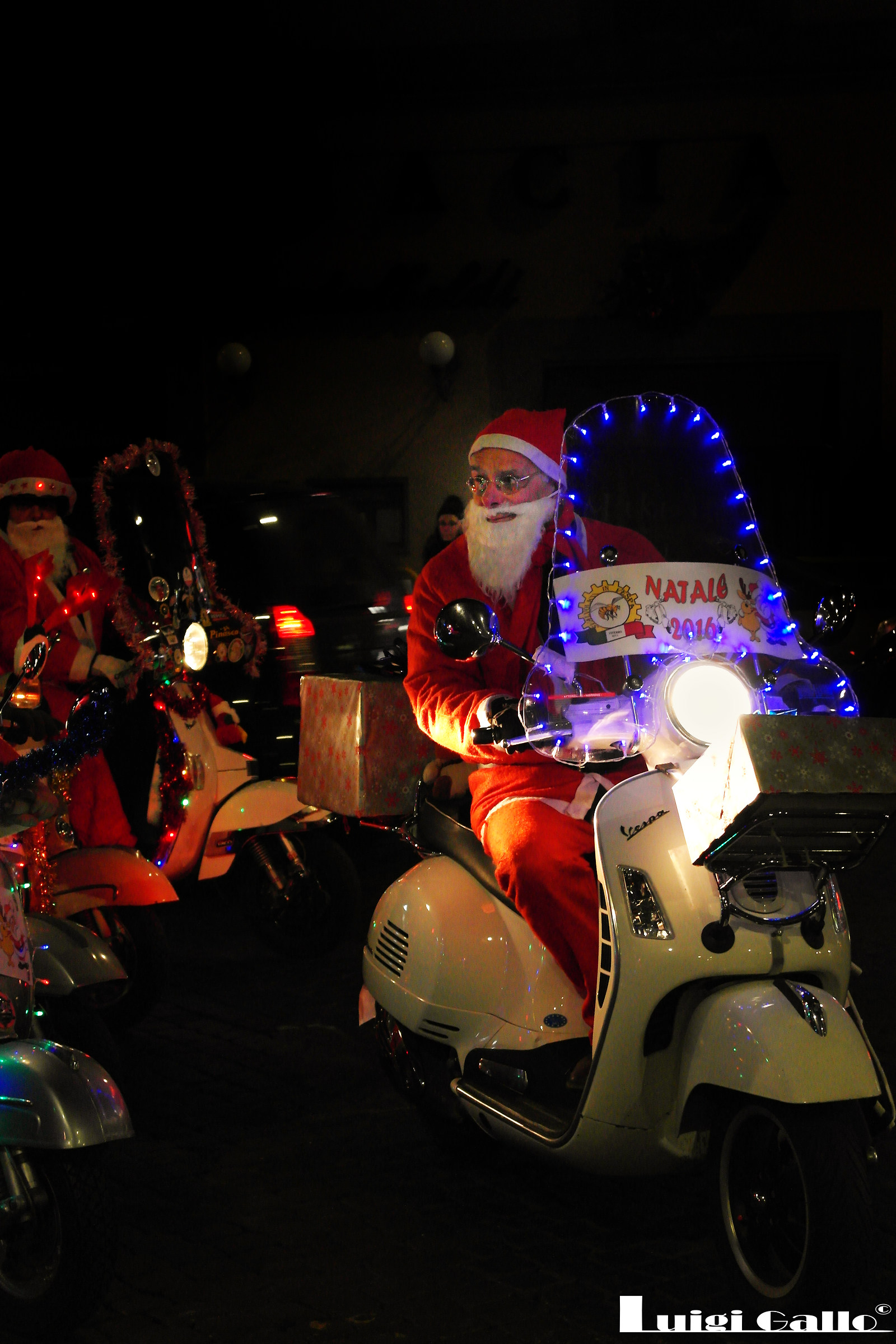 HurryUp ! They're coming!