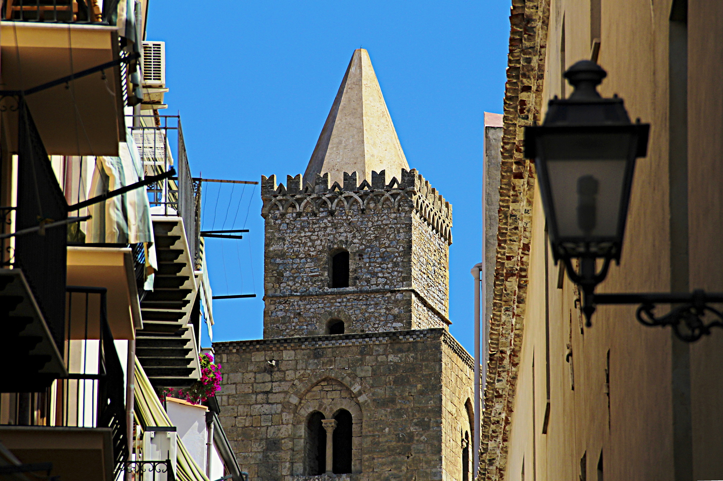Cefalu, Norman tower