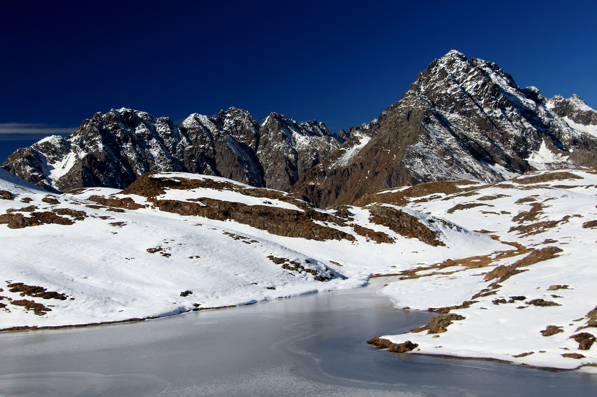 frozen lake of Cerviera