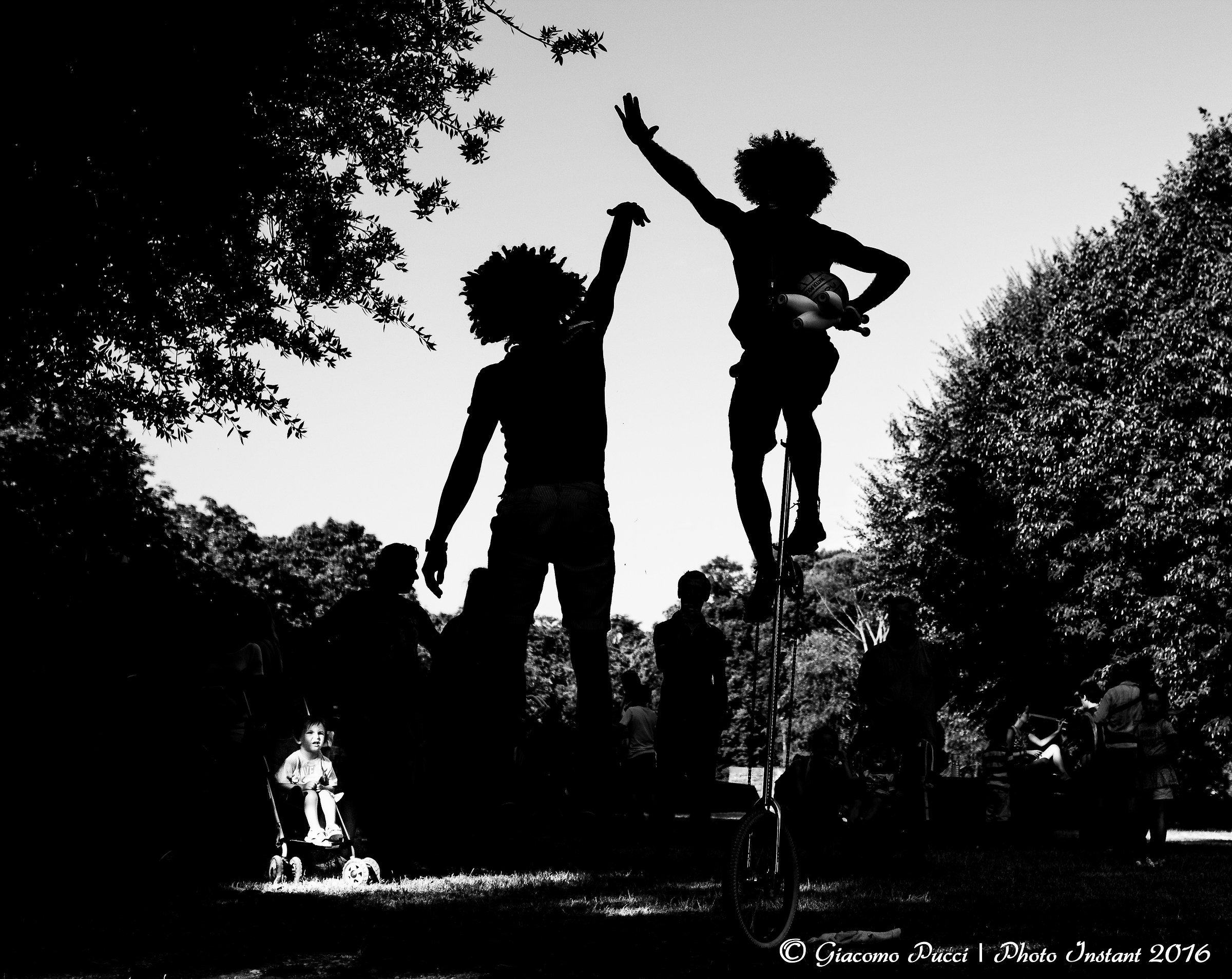 Juggler in the shade