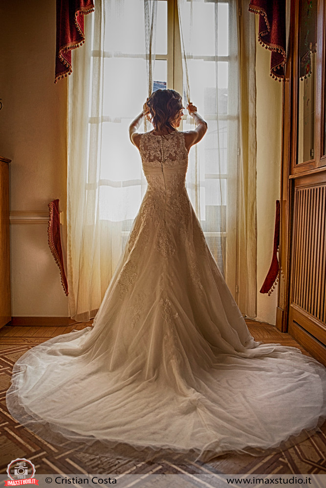 The (im) perfect Bride