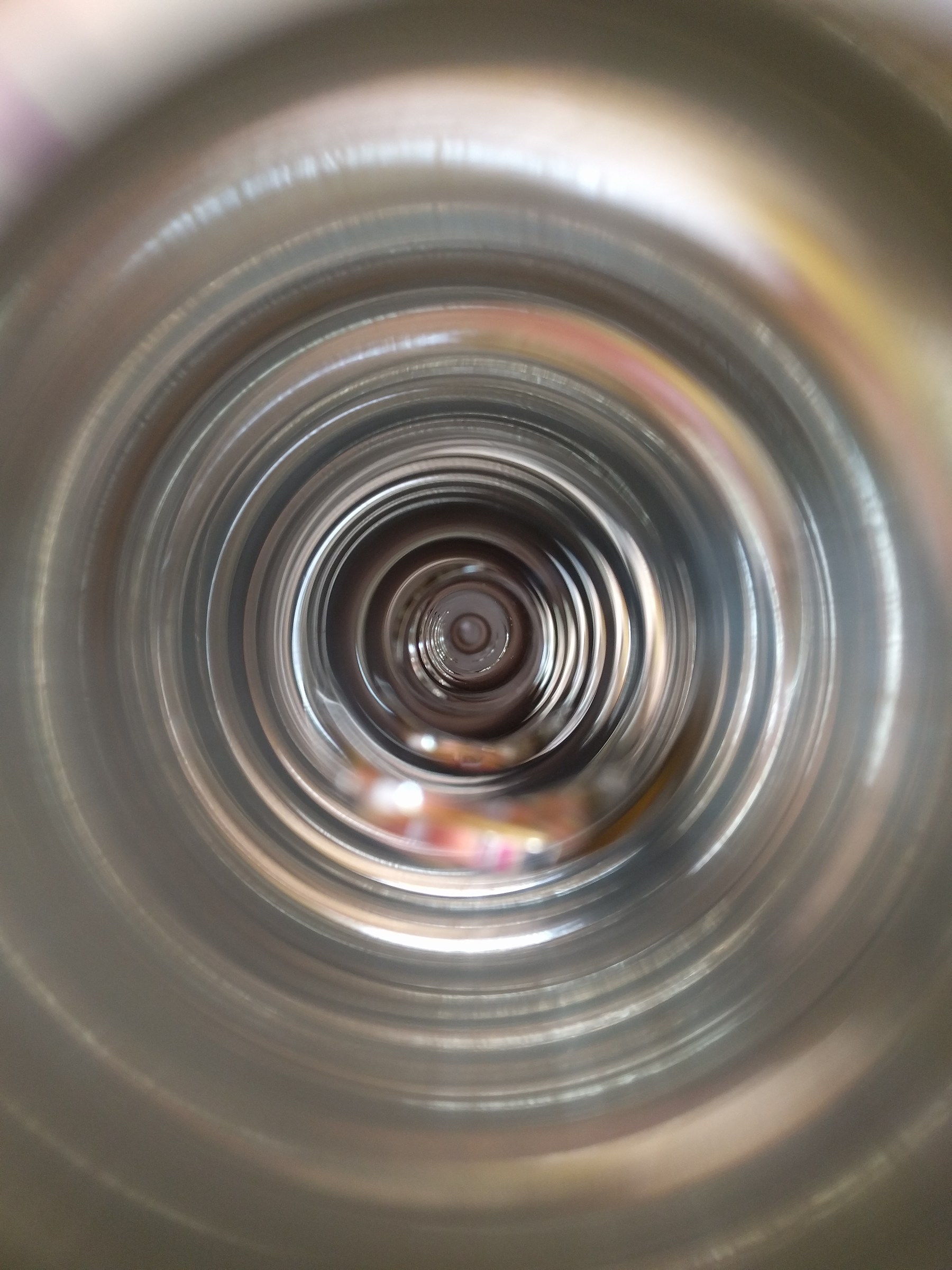 L'altro lato della musica (interno di un flauto)