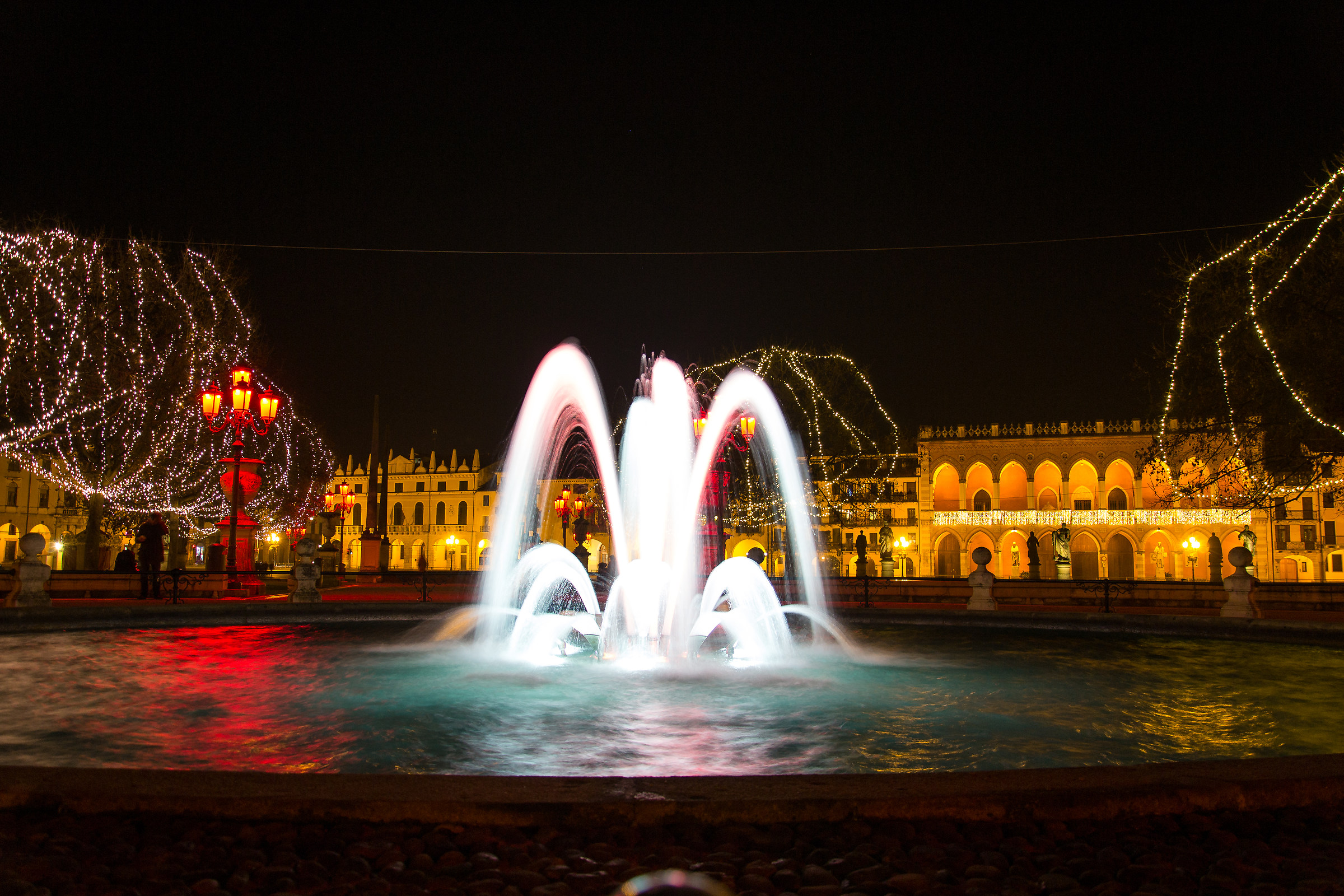 A fountain of colors in Padua