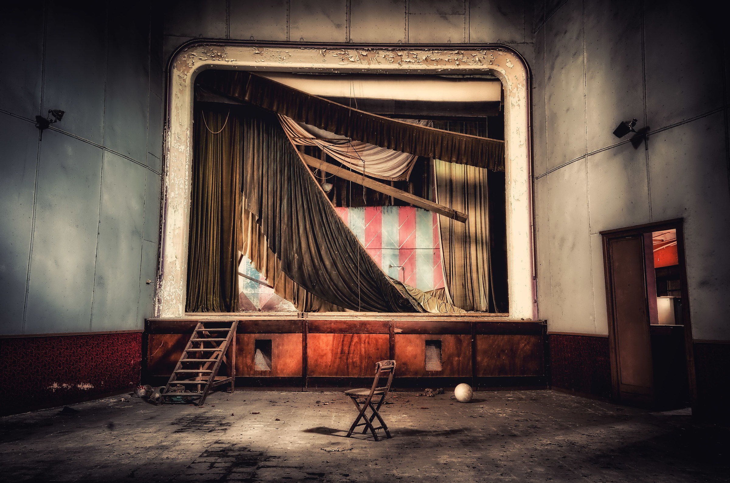 Theatre Of Pain ....