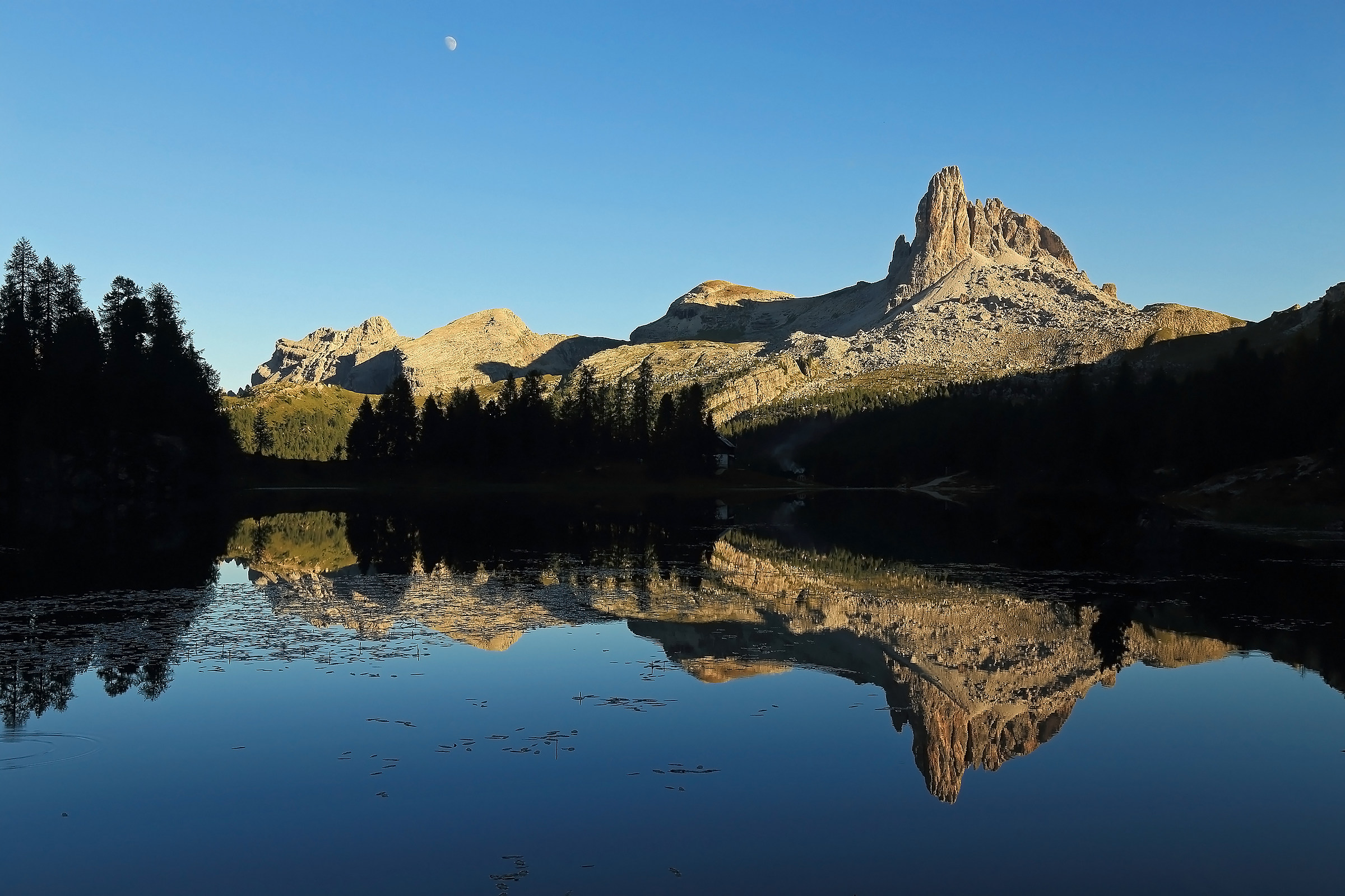 Lake Federa, Rifugio Palmieri, Beco de Mesodì and moo...