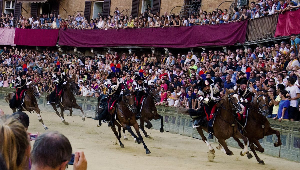 Carabinieri alle prove Generali del Palio di Siena '12