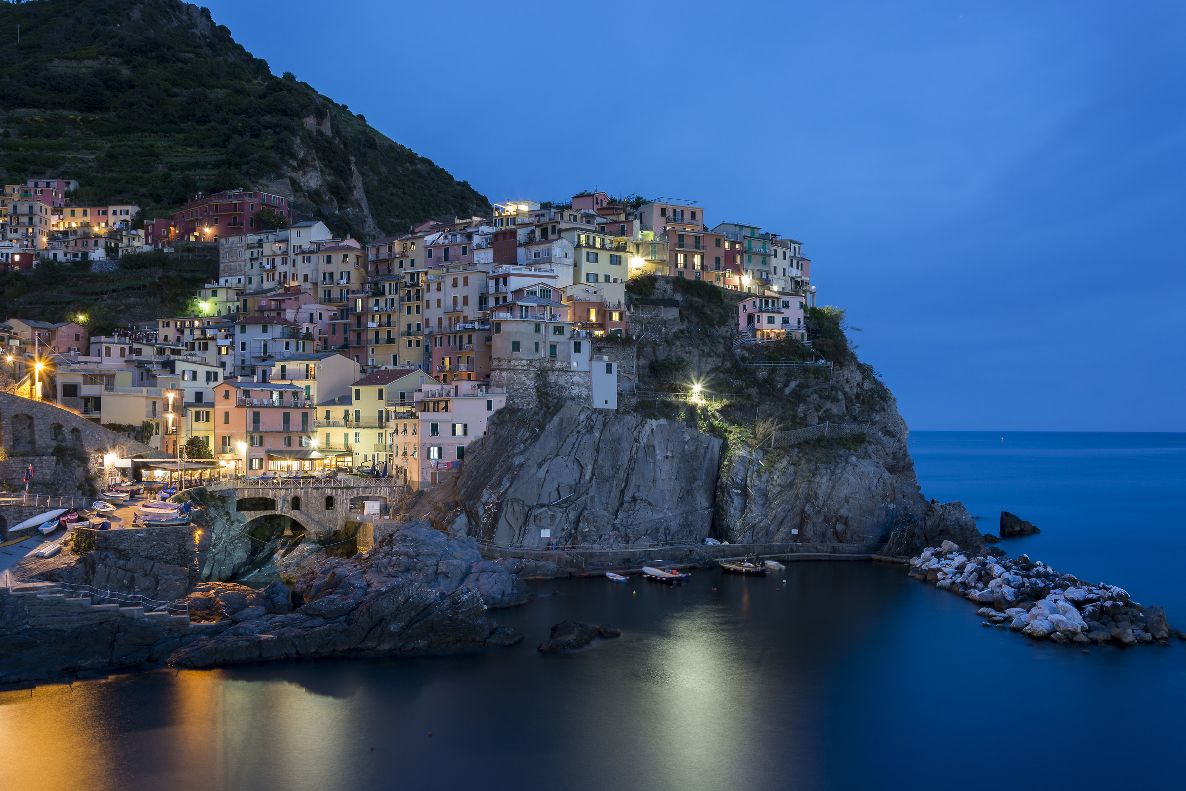 L'ora blu a Manarola