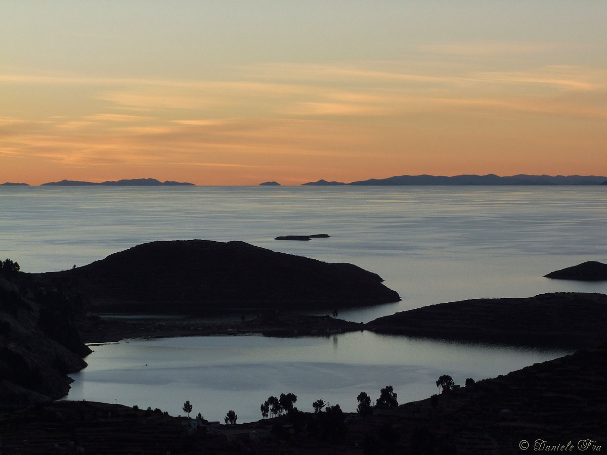 Tramonto sul Lago Titicaca.