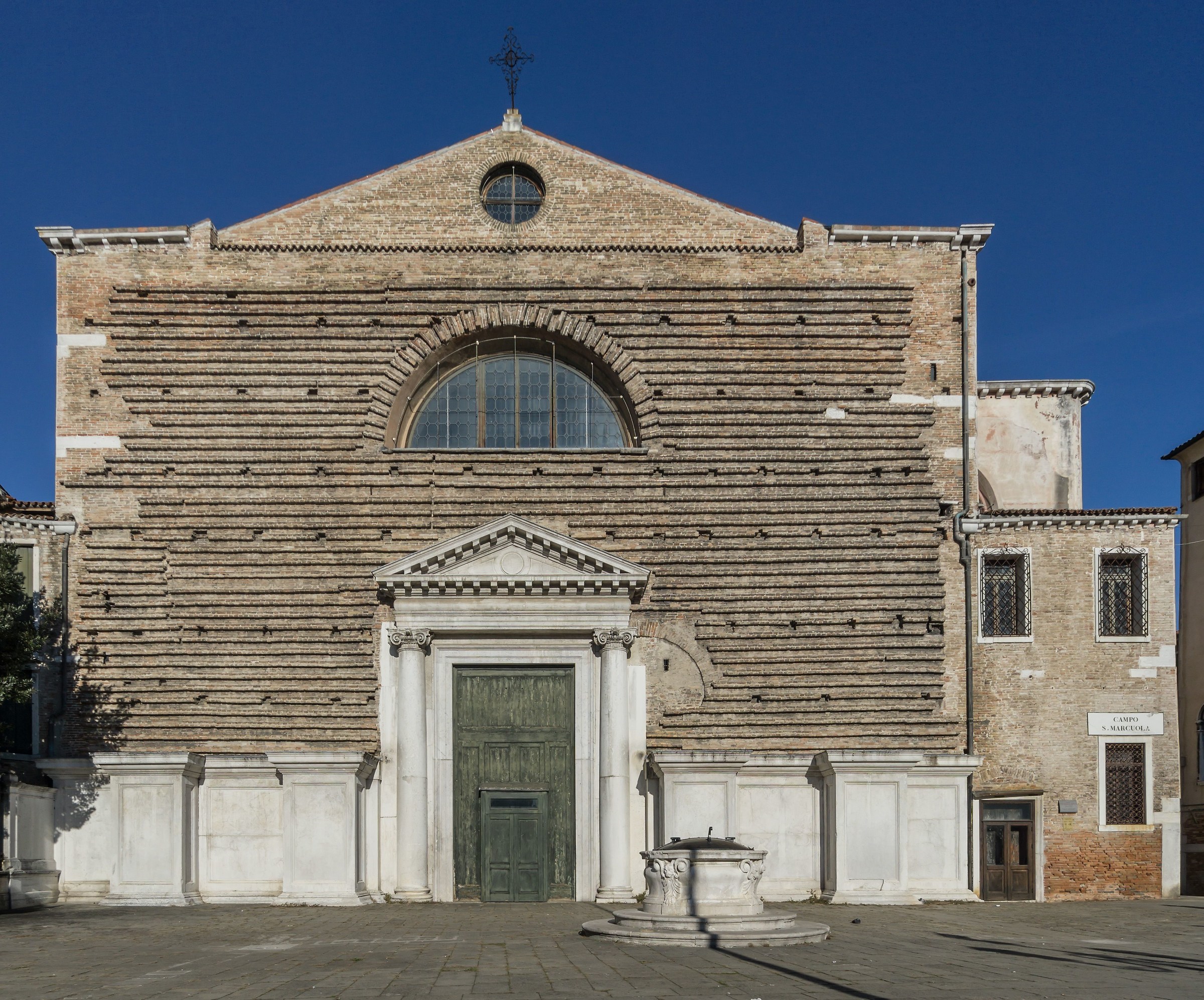 Facciata della chiesa di San Marcuola - 1