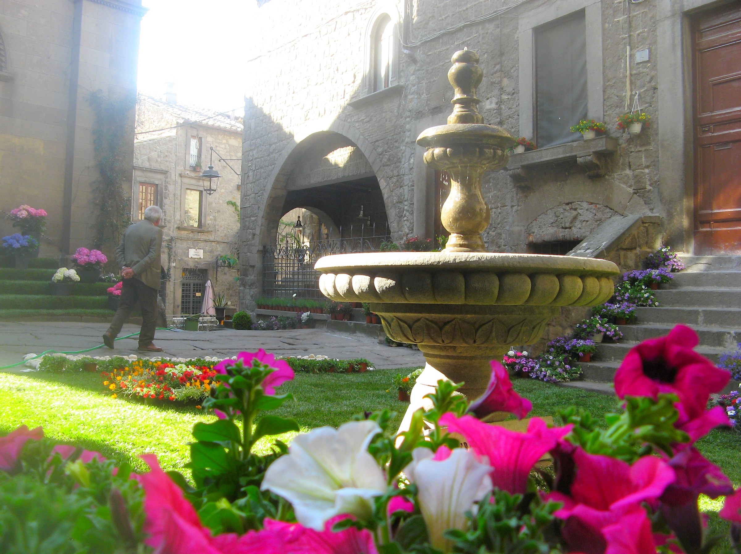 di pattuglia (quartiere San Pellegrino, compatta rotta)