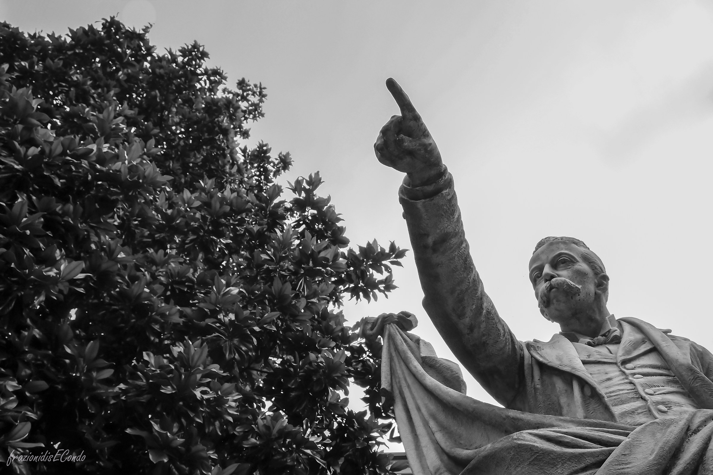 Ha detto da che parte? (Milano)