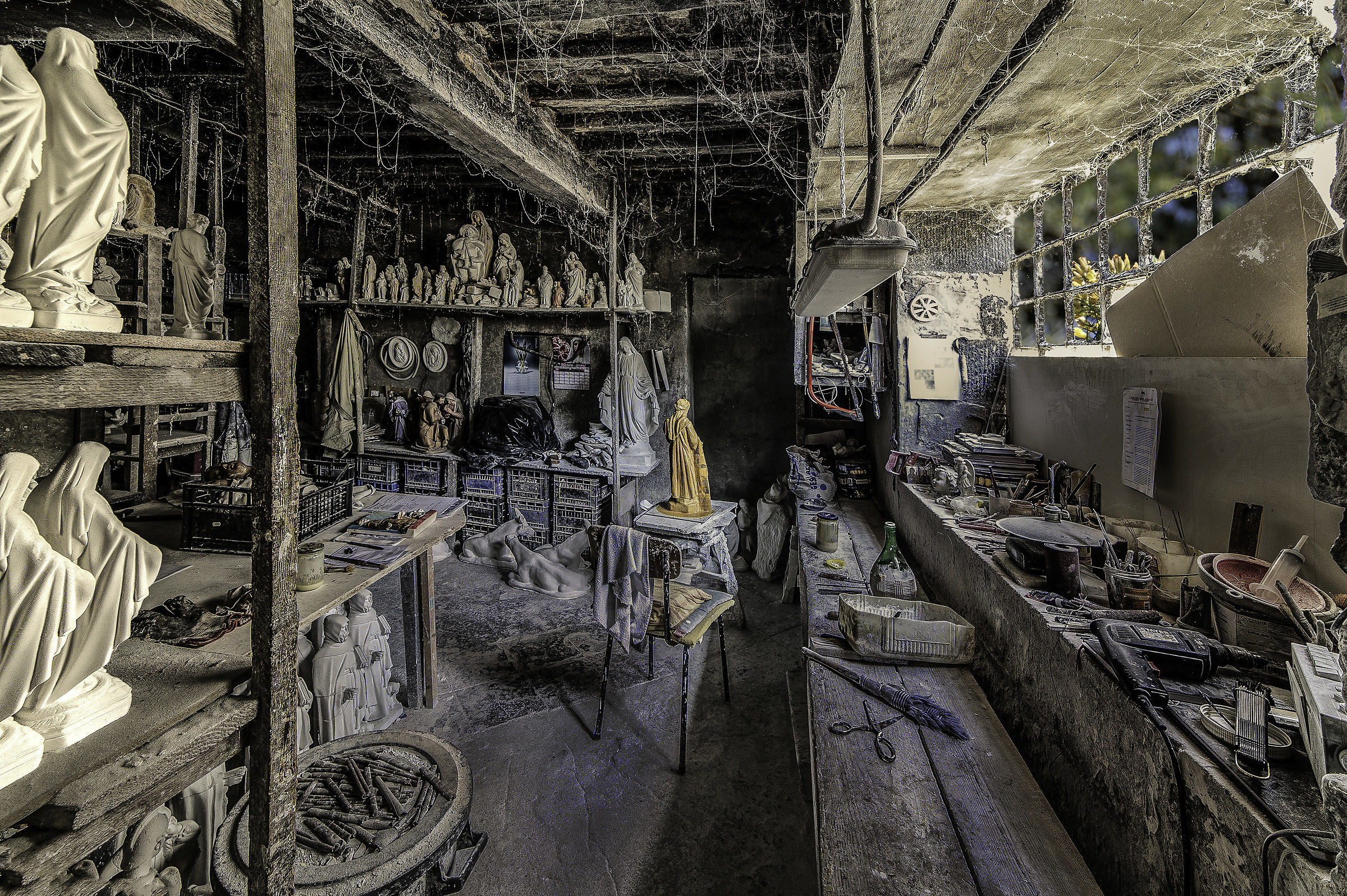 The figurinaio No 11 of 13