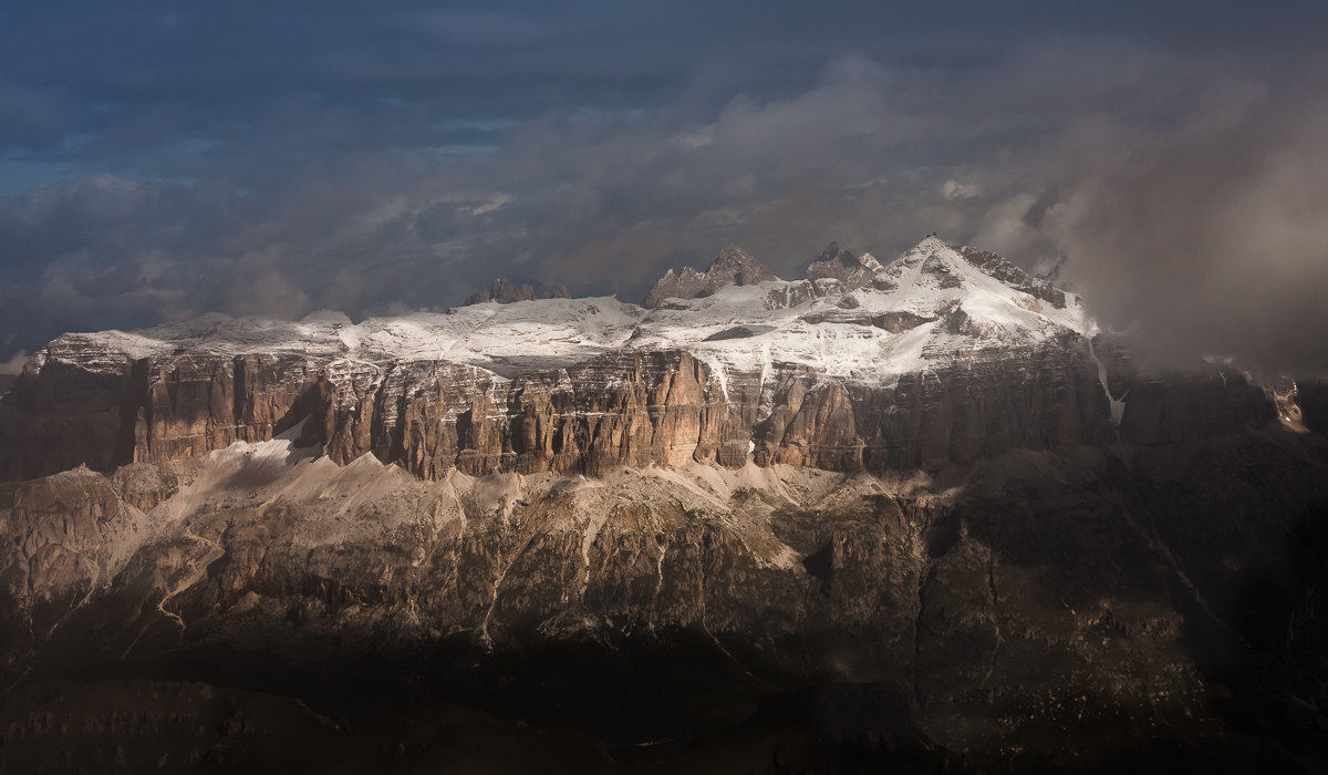 Neve d'agosto sul Sella ...