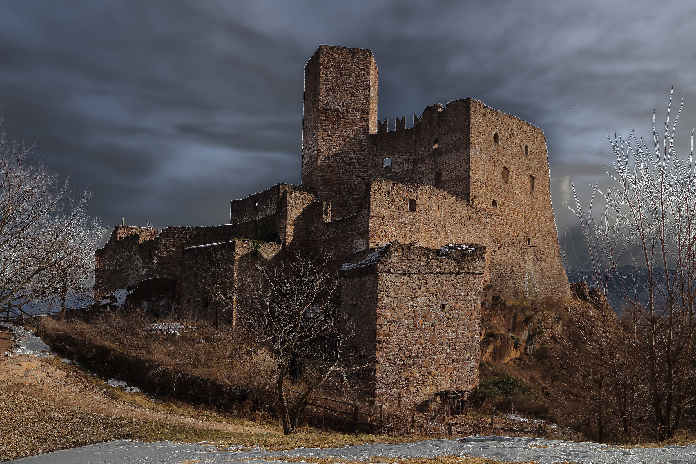 Appiano Castle of Prince ........