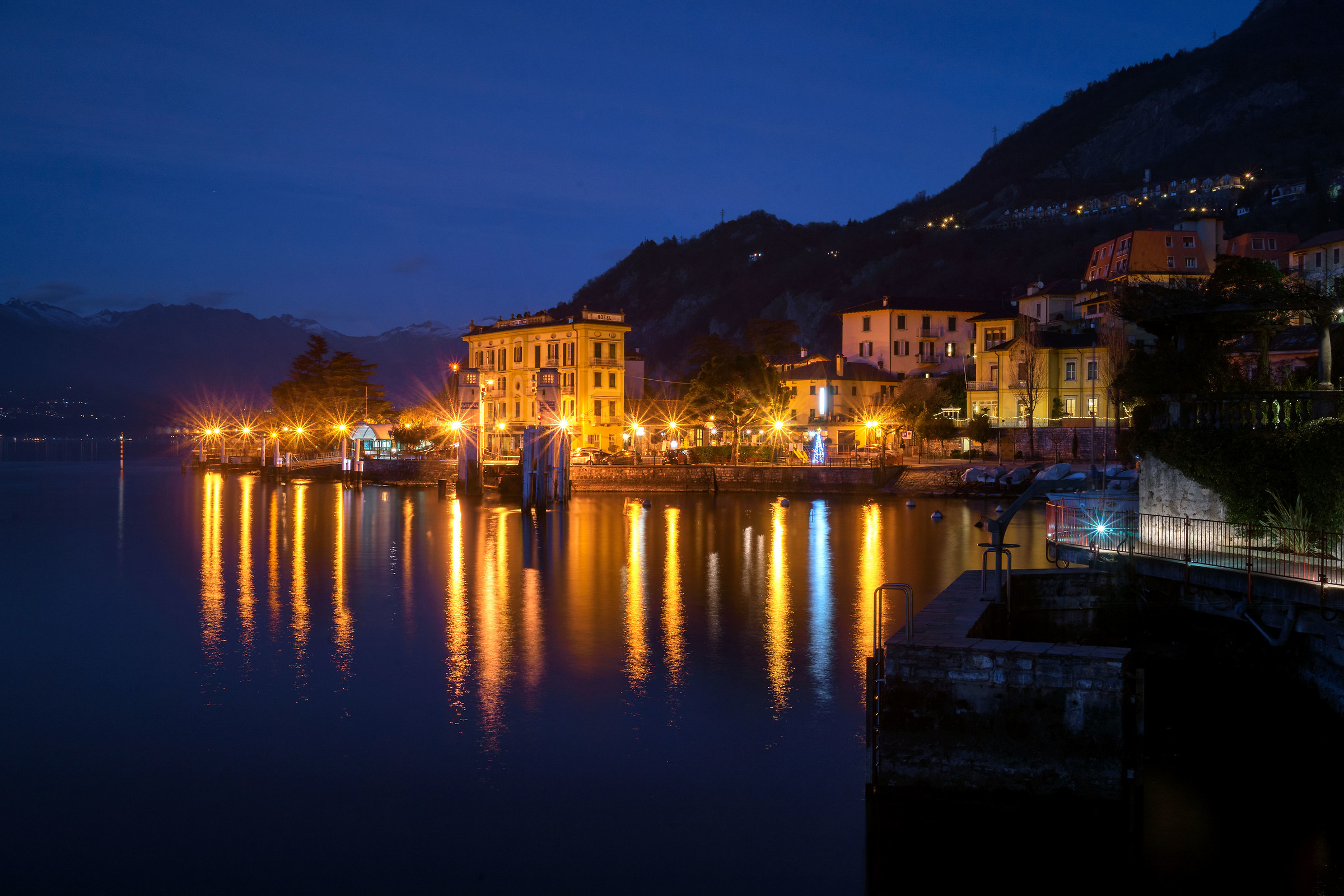 varenna ora blu