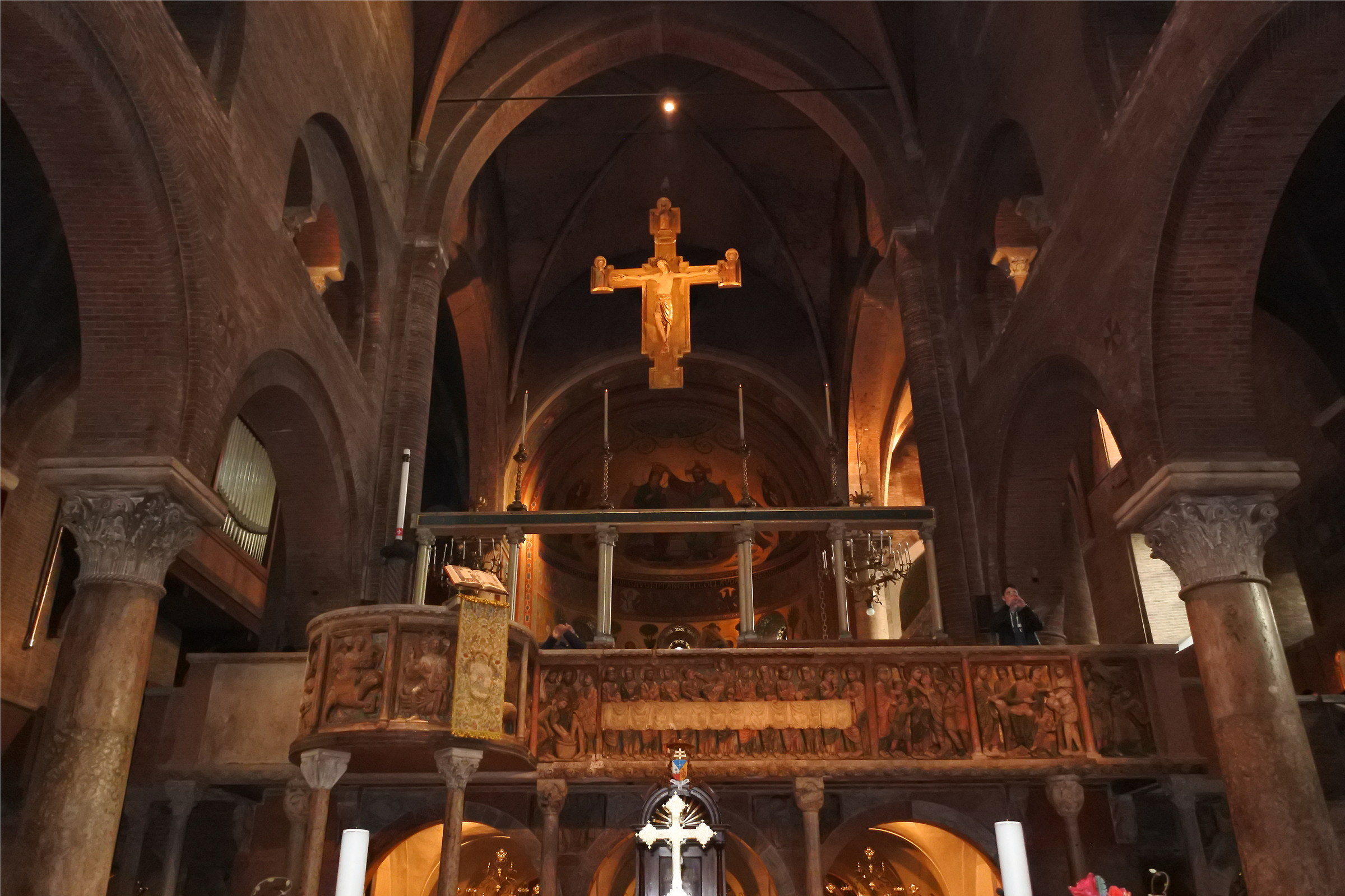 Il Duomo di Modena: interno 2