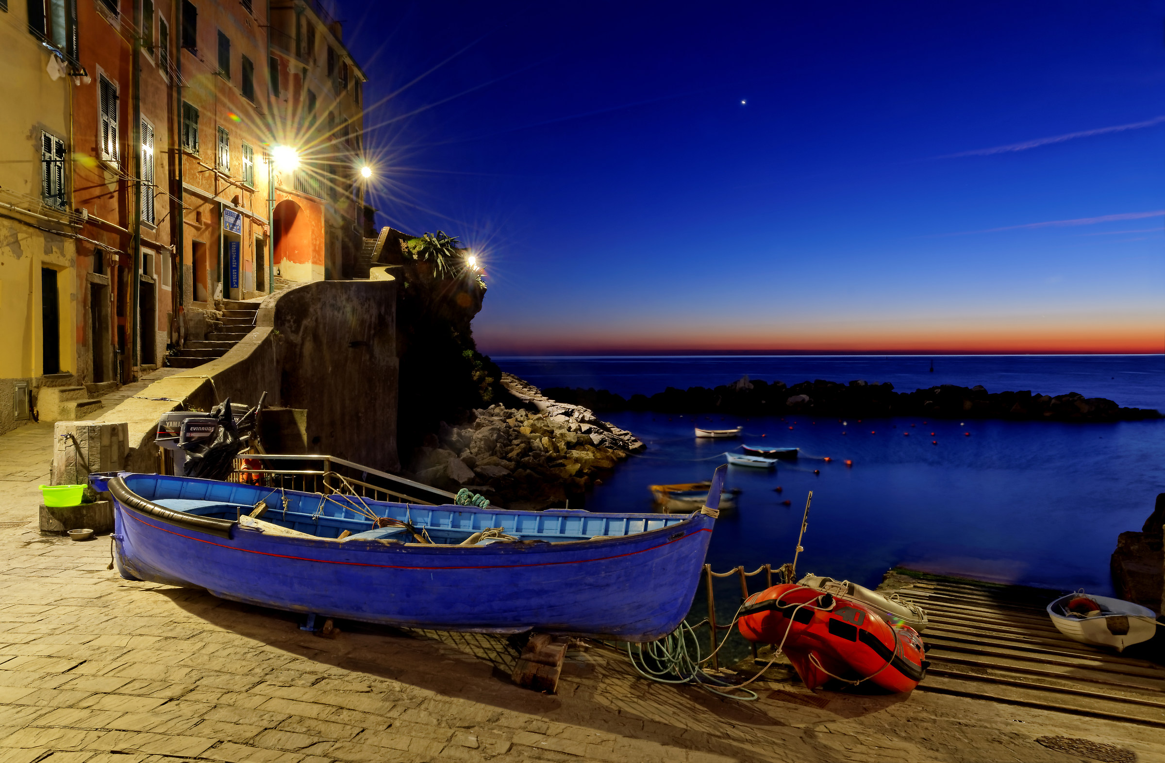 Riomaggiore al crepuscolo