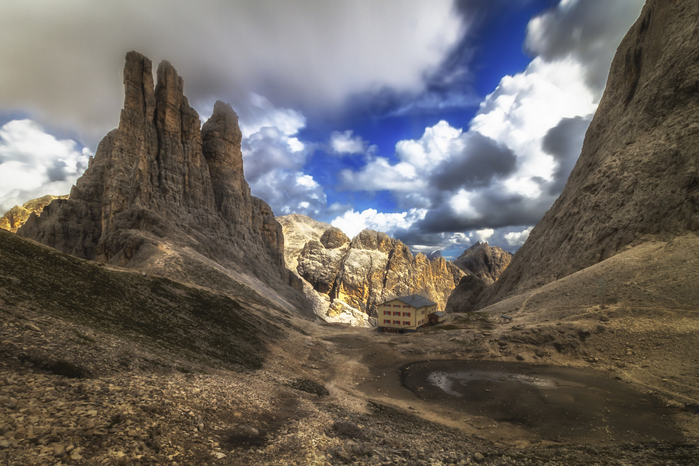 Rifugio Re Alberto and Vajolet Towers