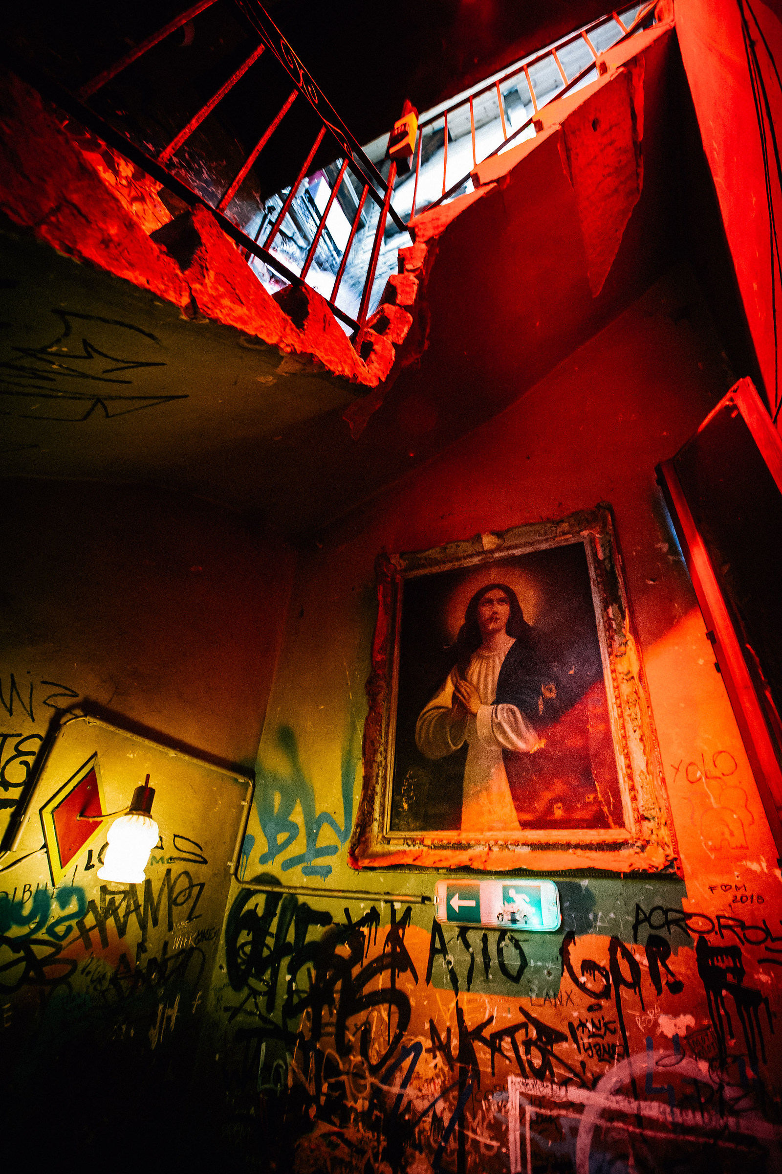 Budapest_ Szimpla Kert Inferno