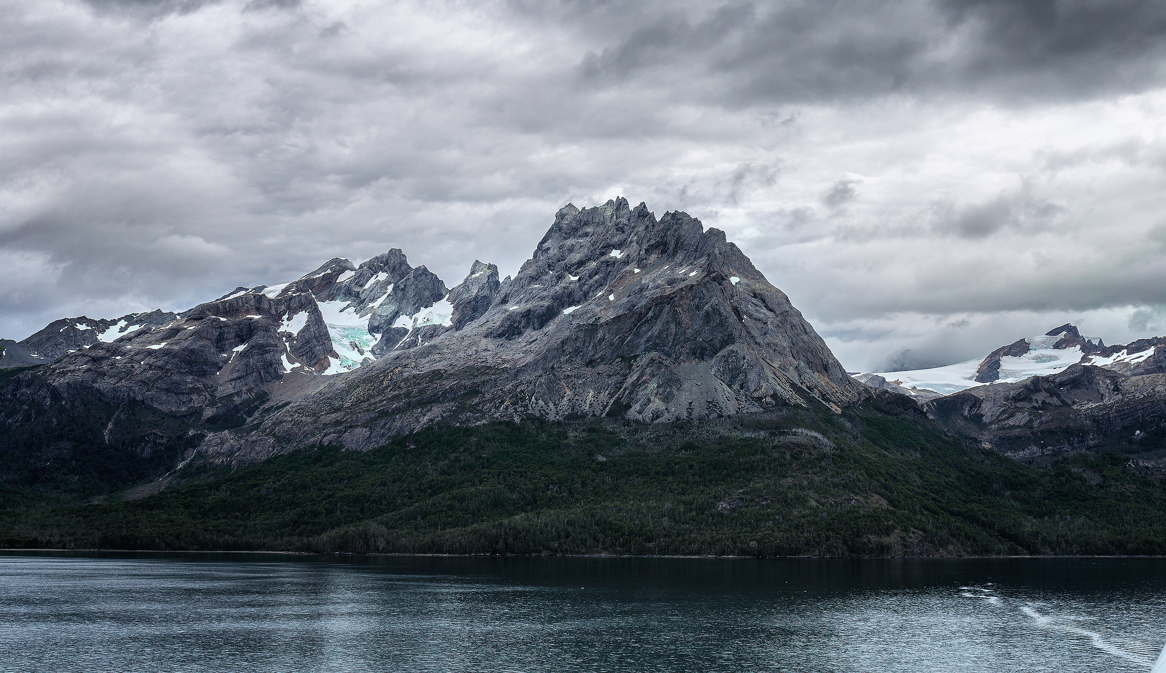 of Chilean glaciers mountains