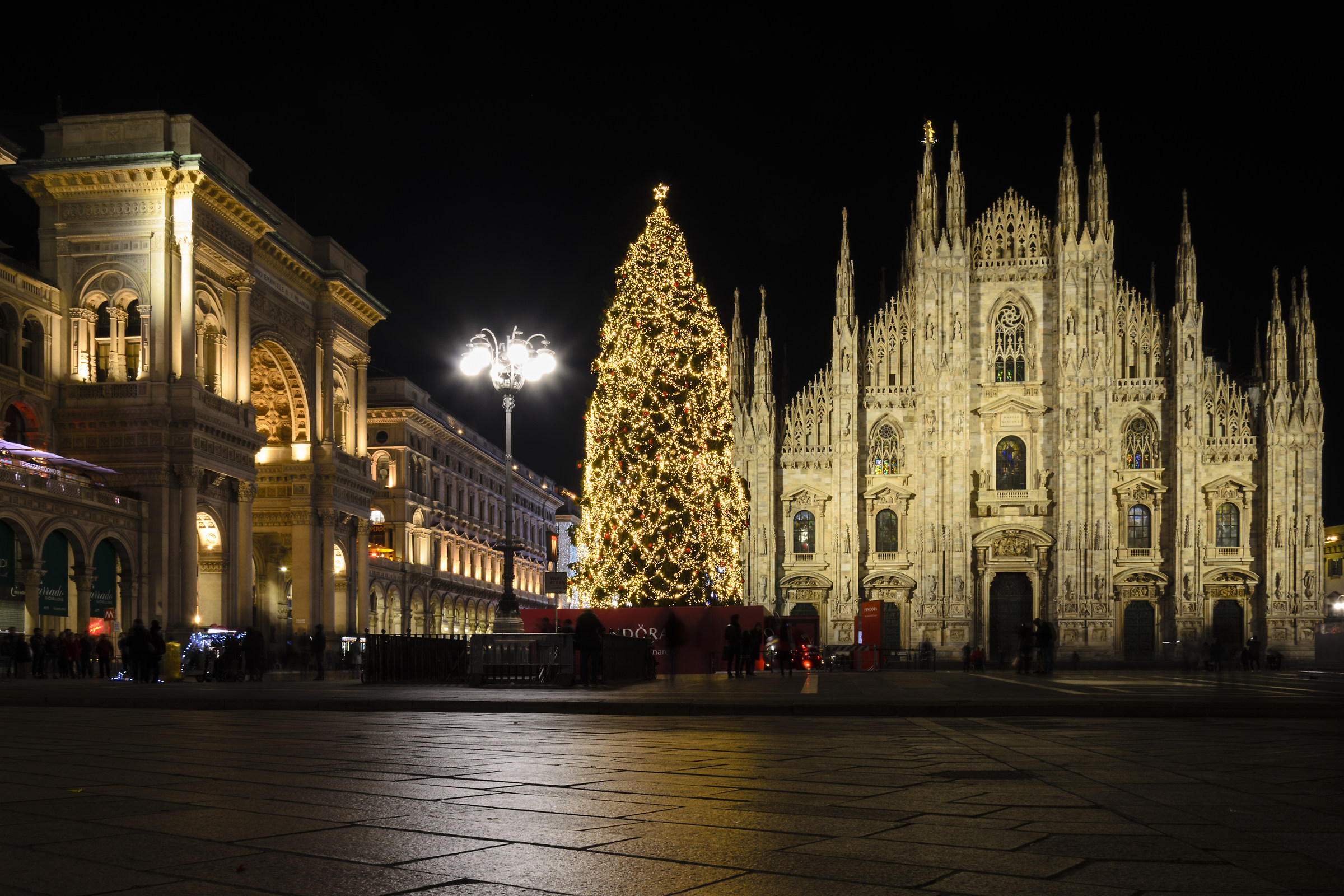 Milano Piazza Duomo Natale 2016
