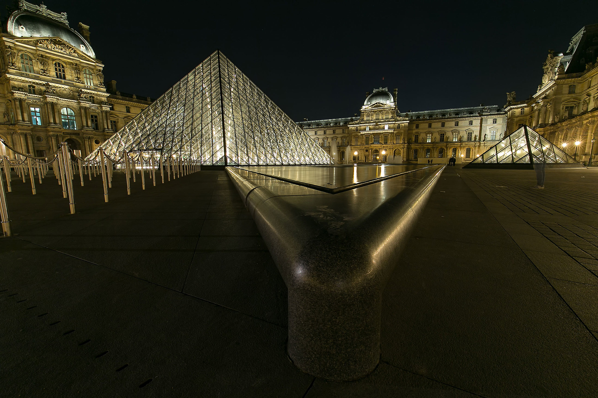 1 night at the Louvre